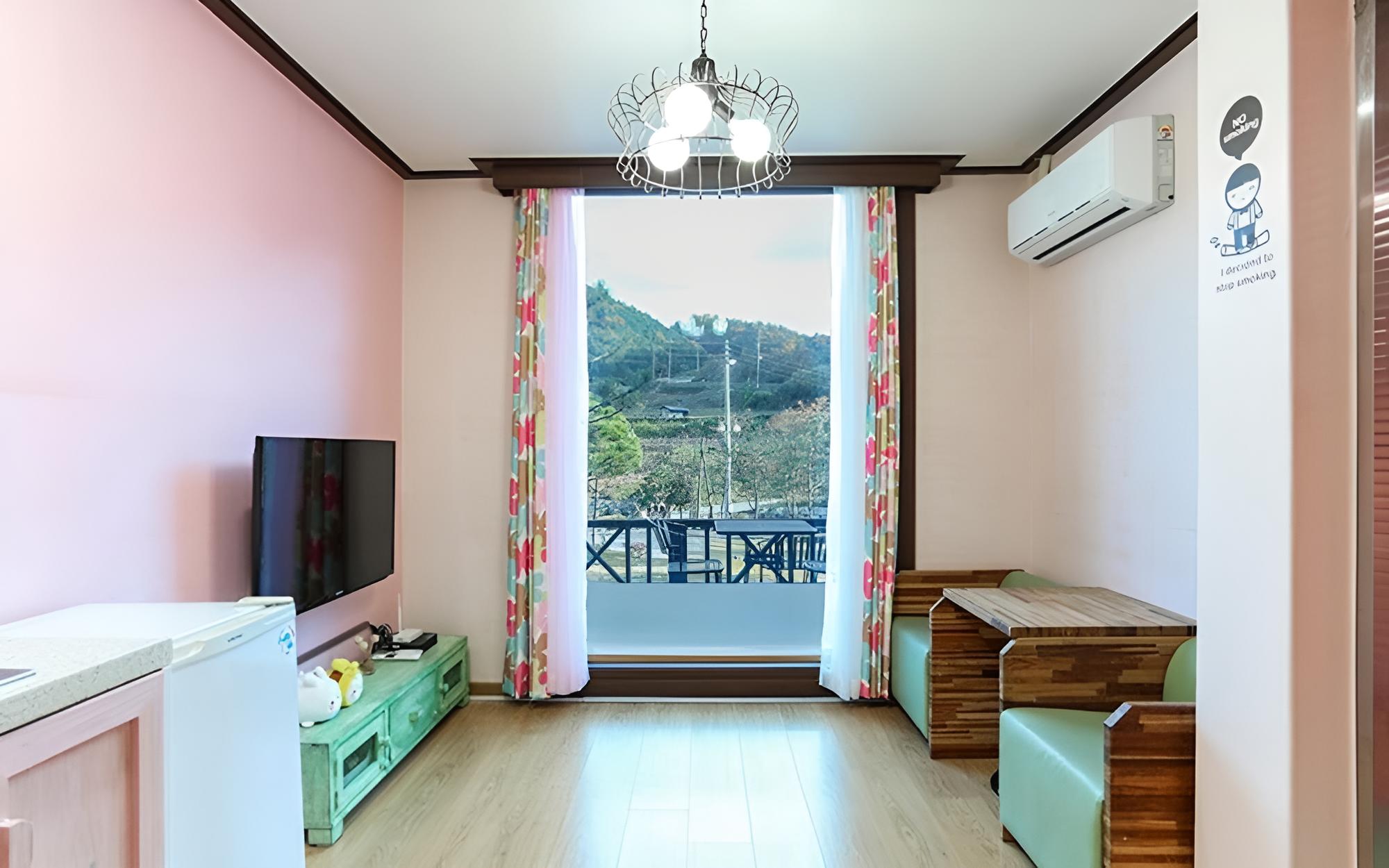 Hongcheon Casa del Sol Pension