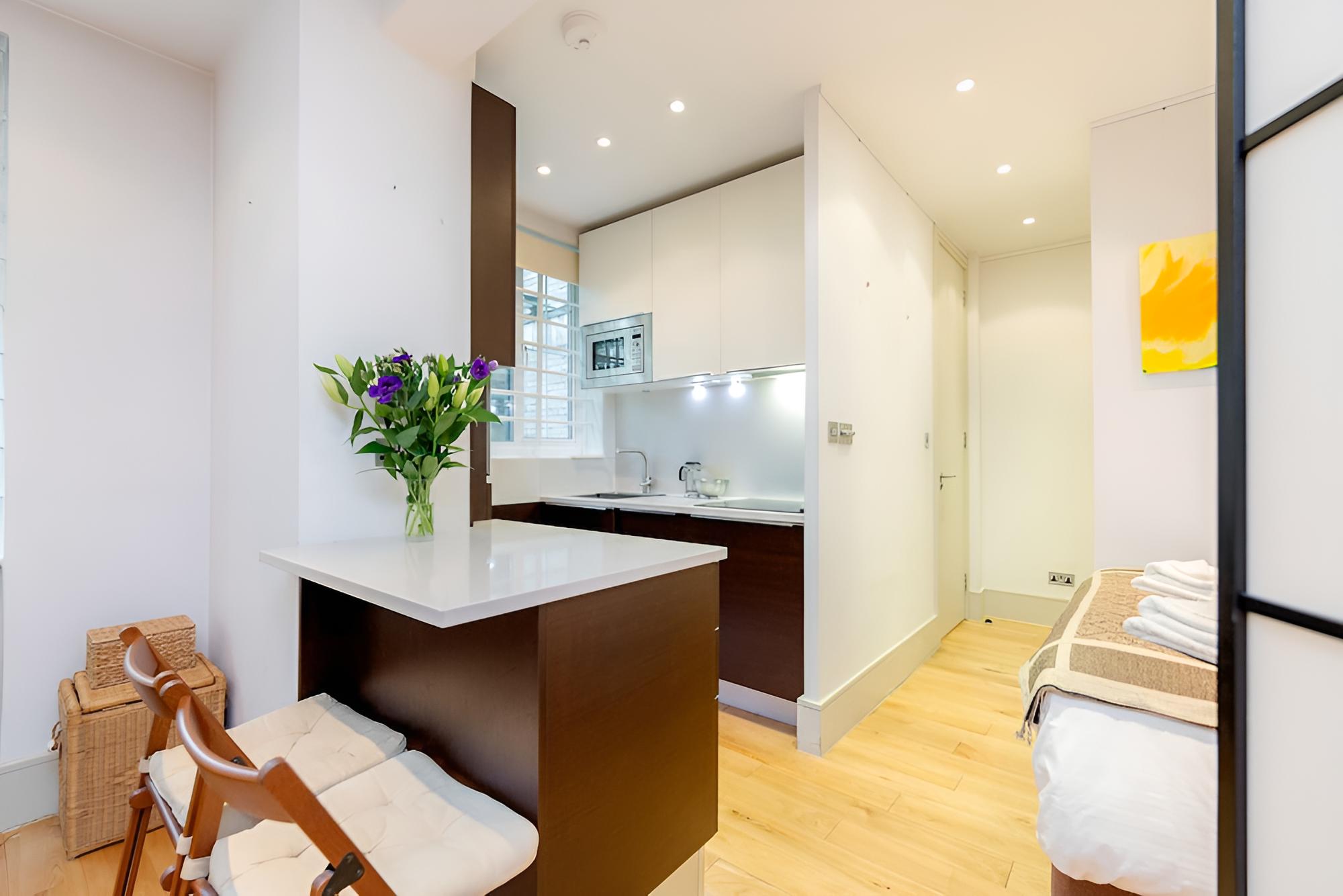 HighSt Kensington Studio - BaseToGo