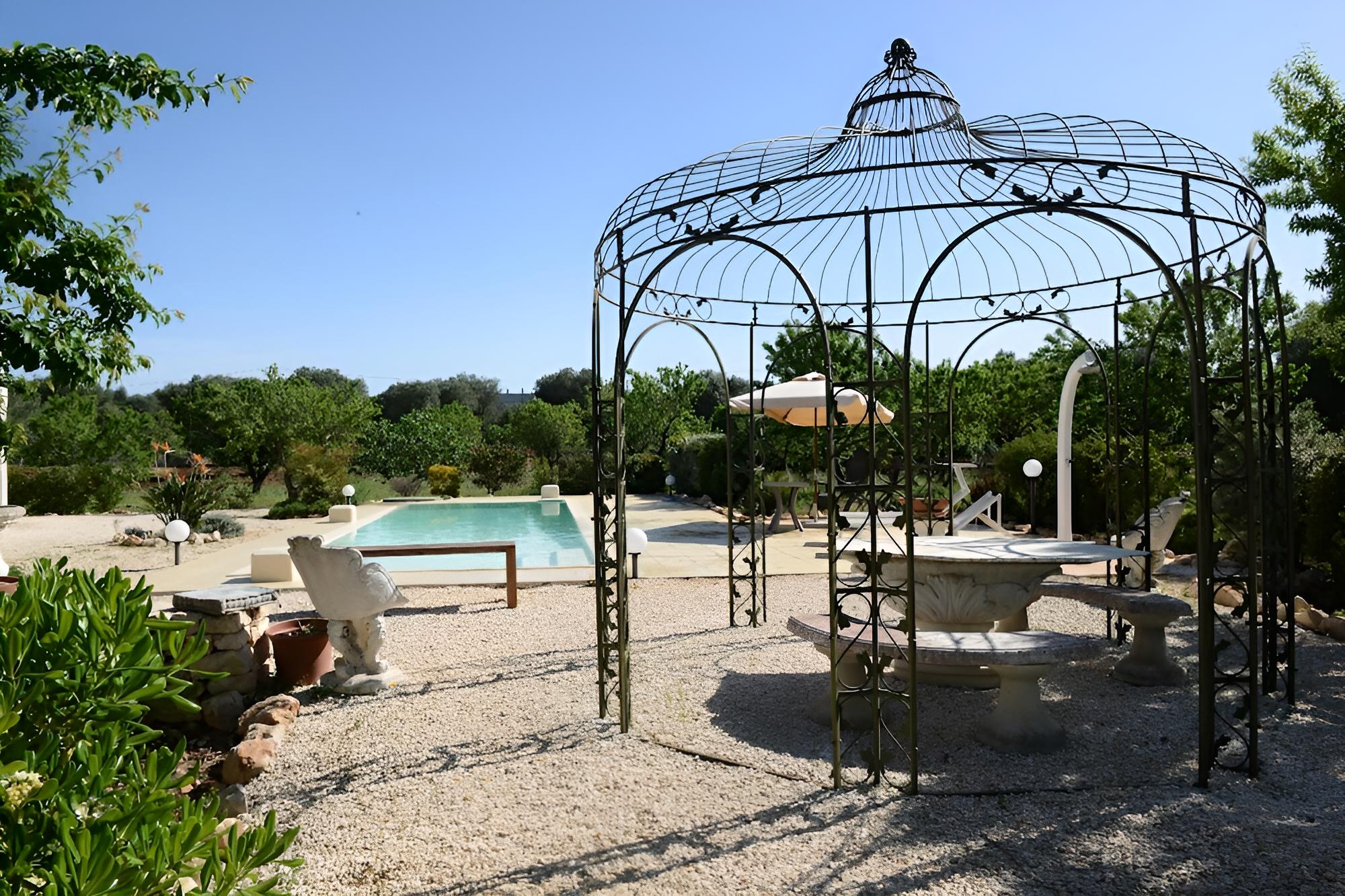 Lamia Tipica con Piscina view 2