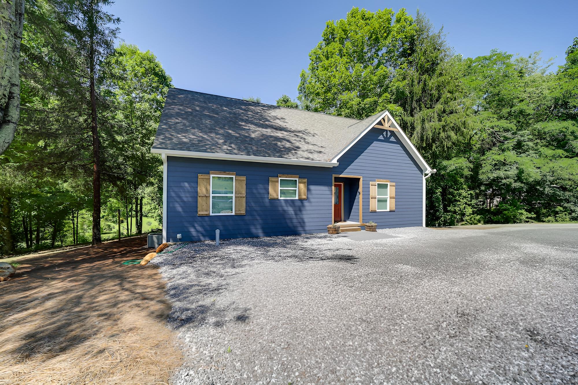Serene Franklin Cabin With Tessentee Creek Access!