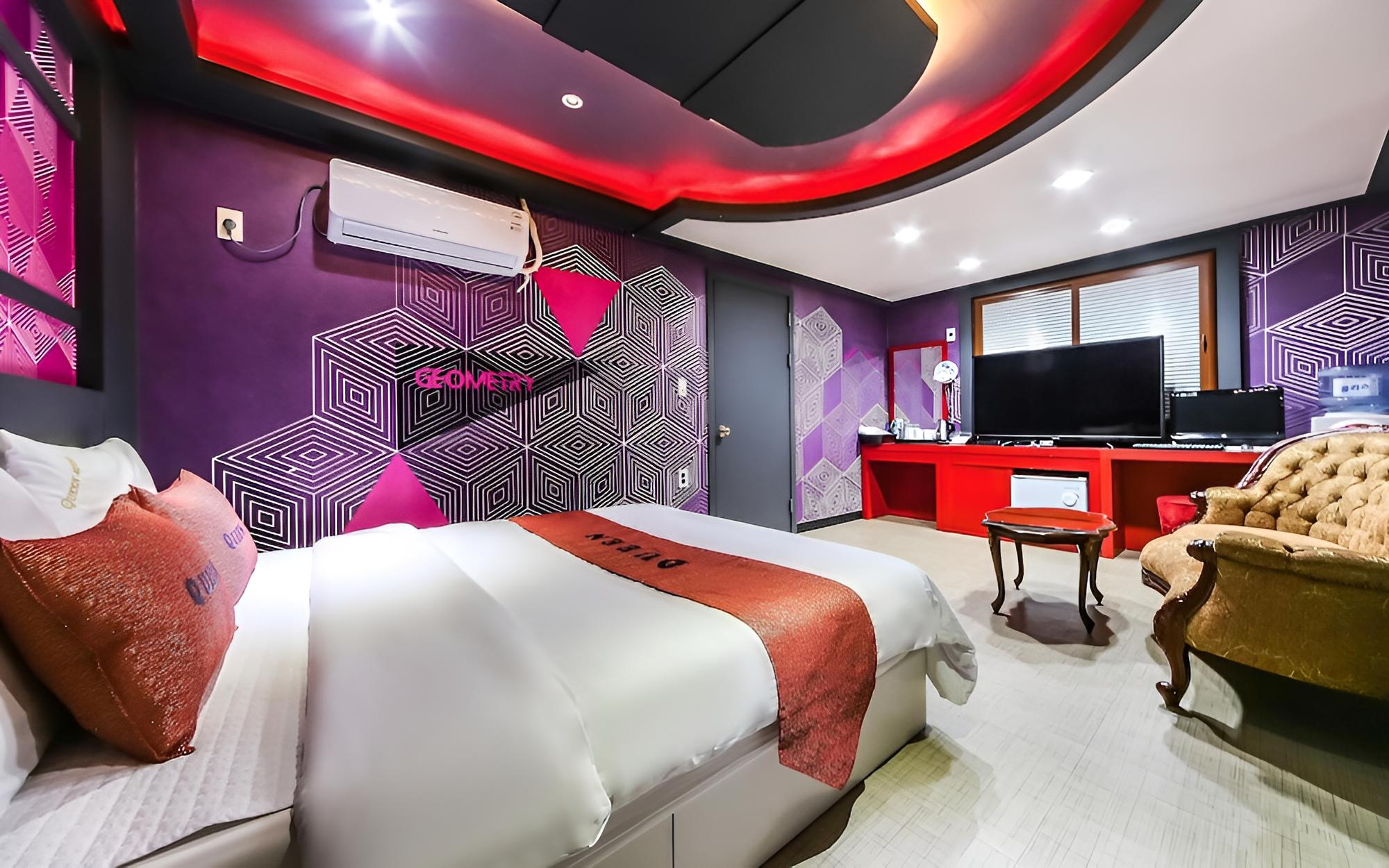 Pohang Youngil Univ Hotel Queens