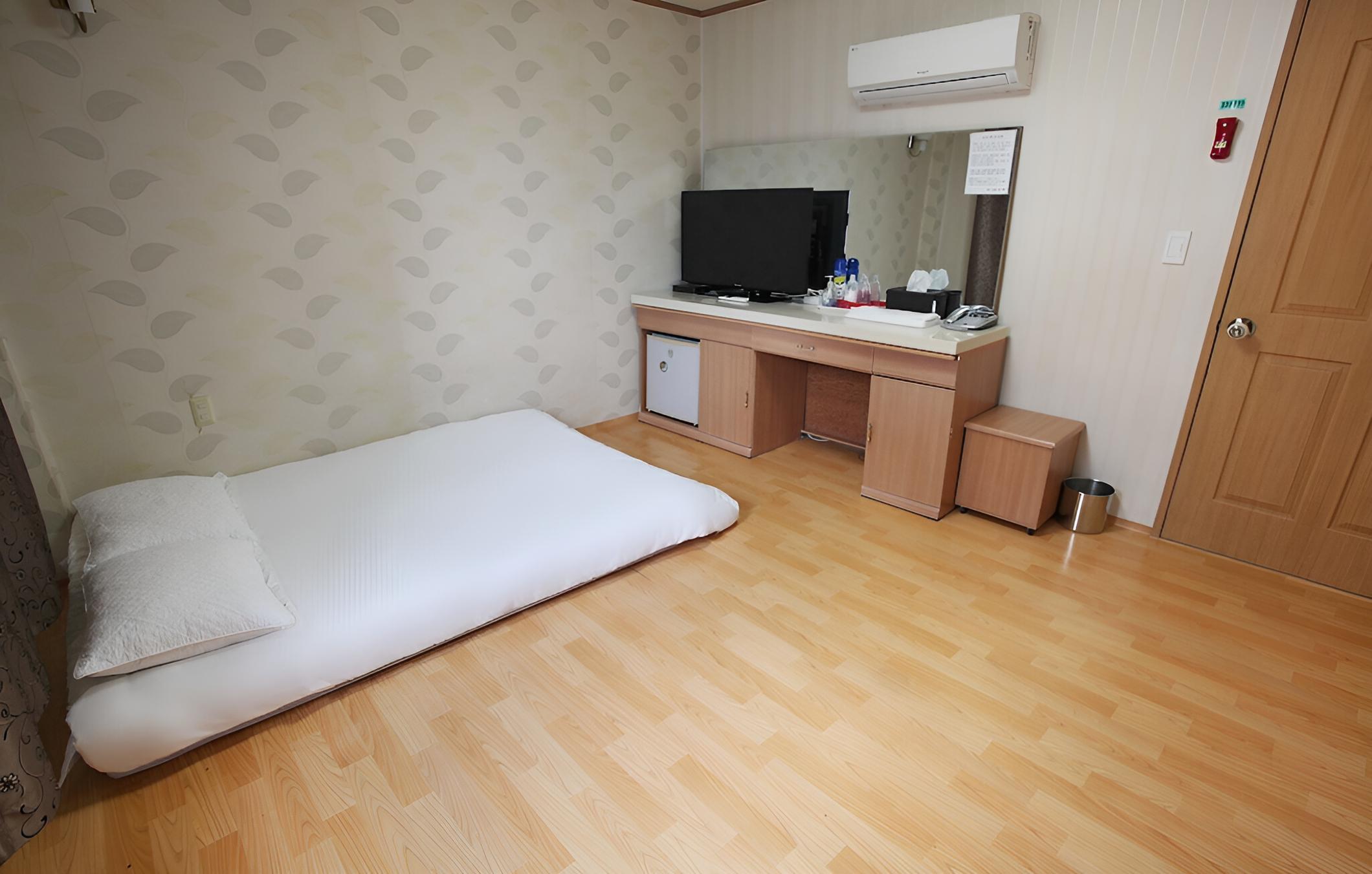 Seogwipo Handu Motel view 3