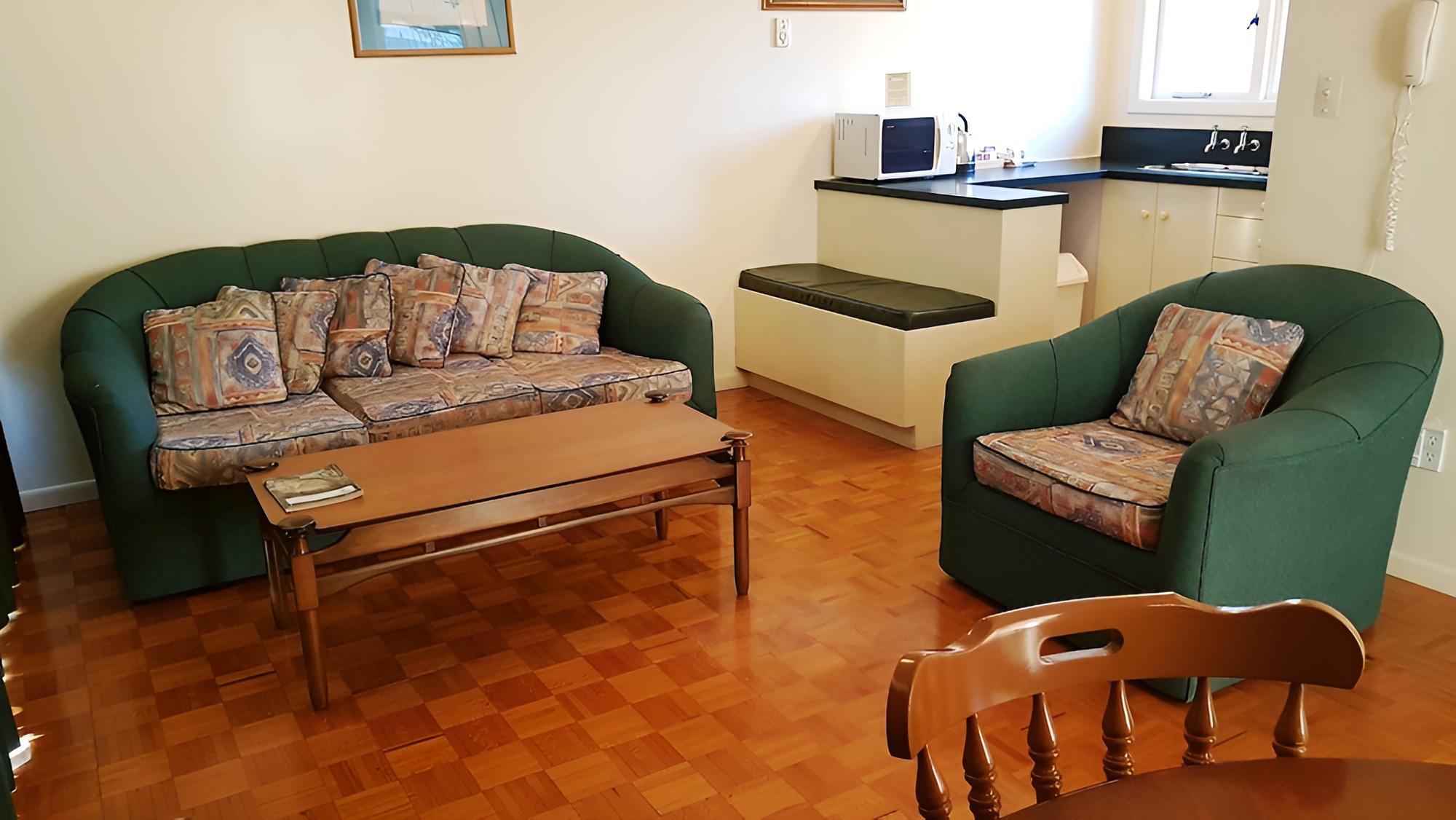 Rainbow Point Motel