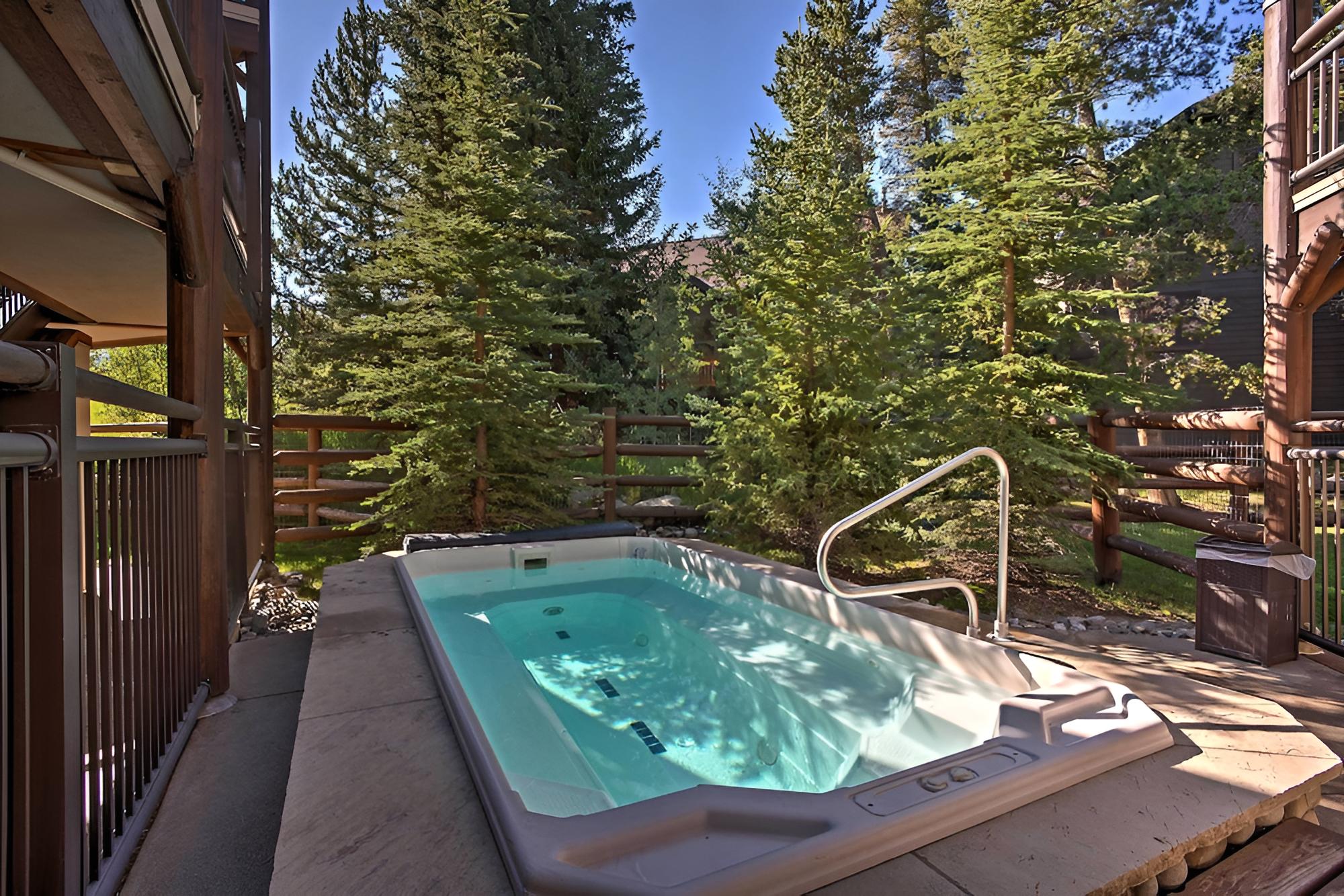 Mountain Condo: Half Mi to Breckenridge Ski Slopes