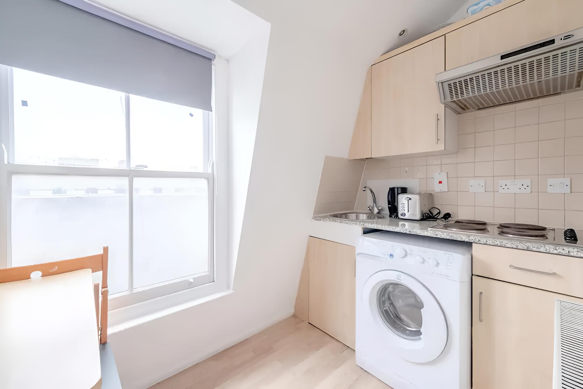 Central & Compact 1BD - 5min Walk to Paddington photo 3