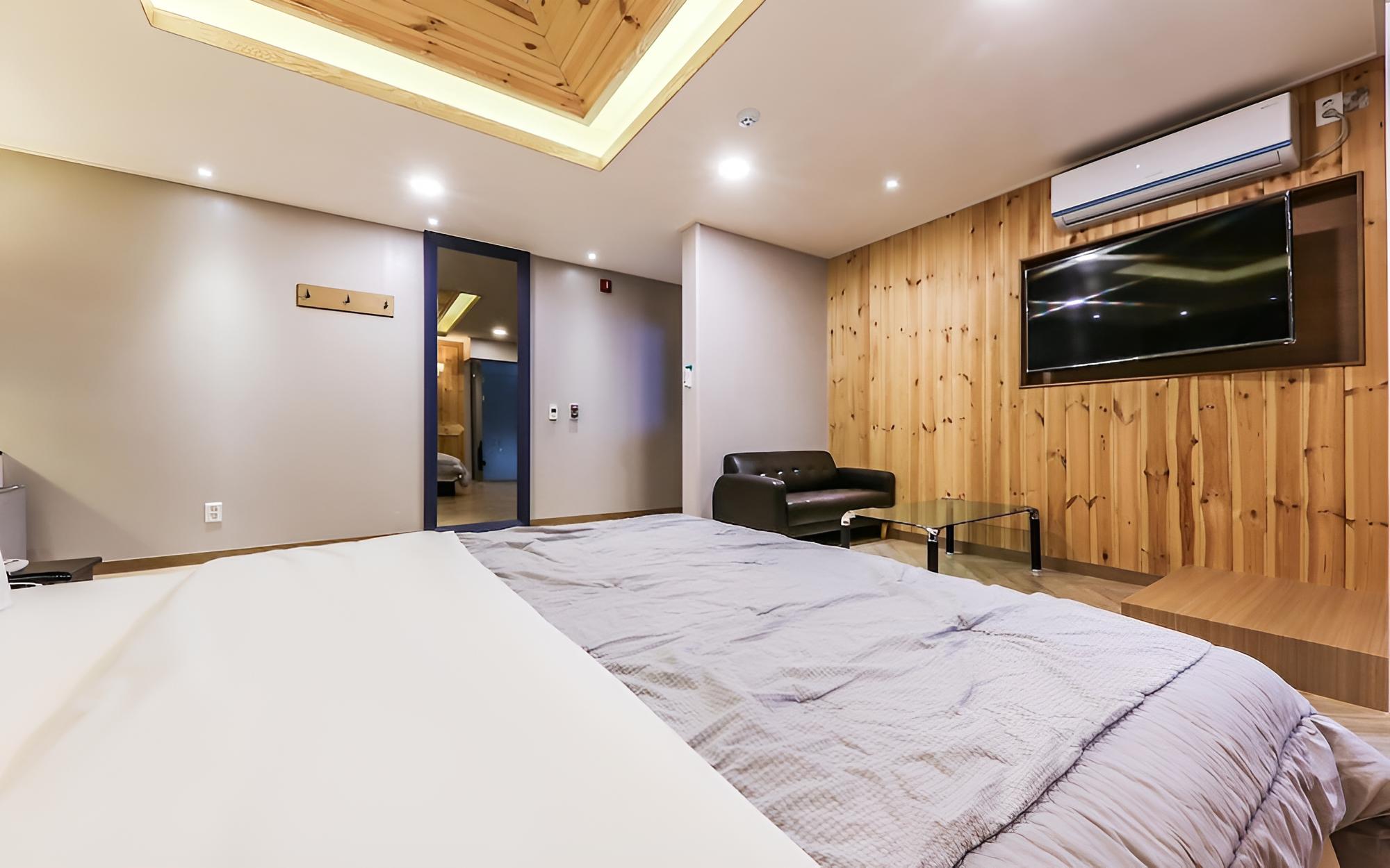 Yeongdong Call Self Check-in Motel view 3