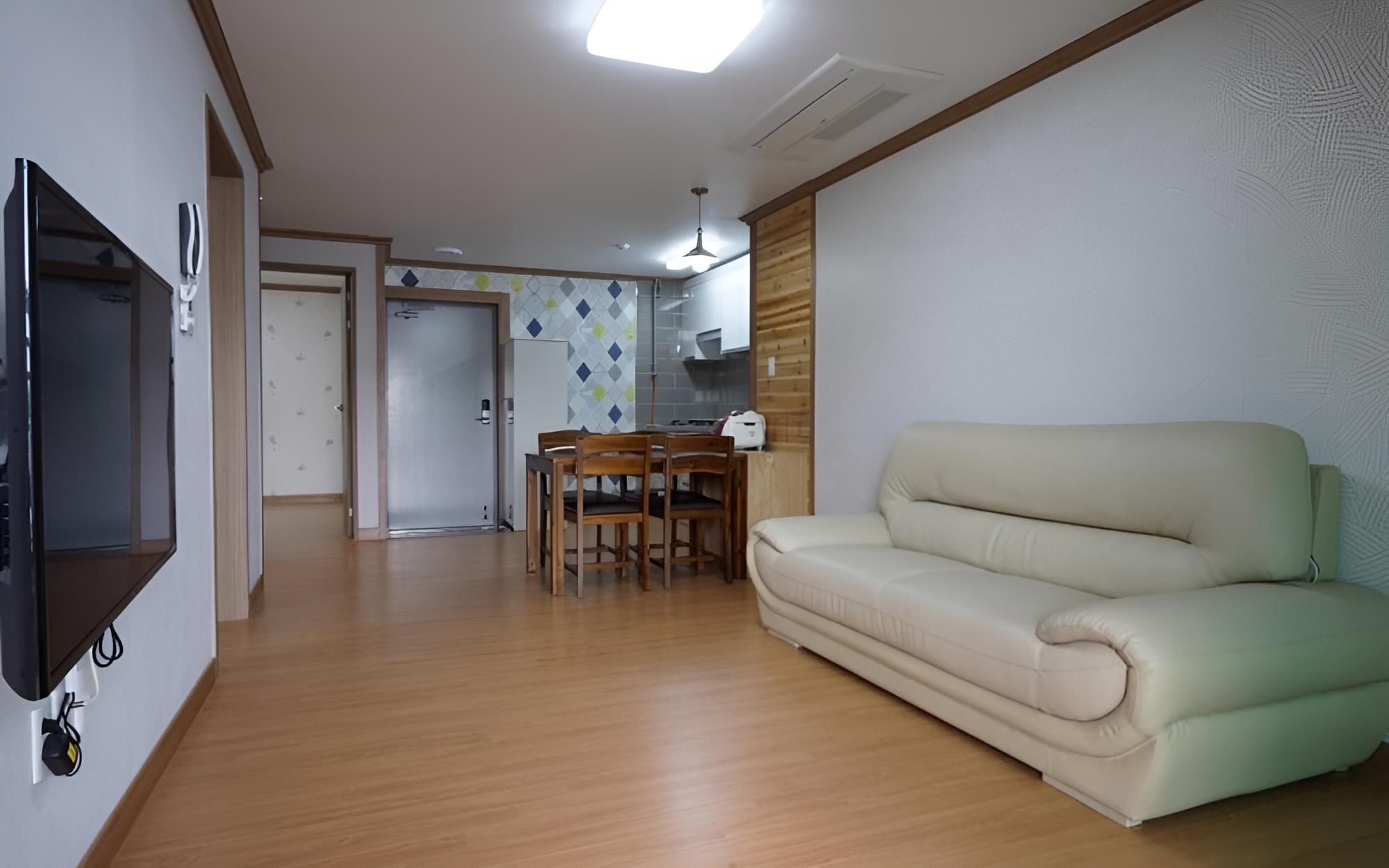 Tongyeong Tongyeong and Sea Pension