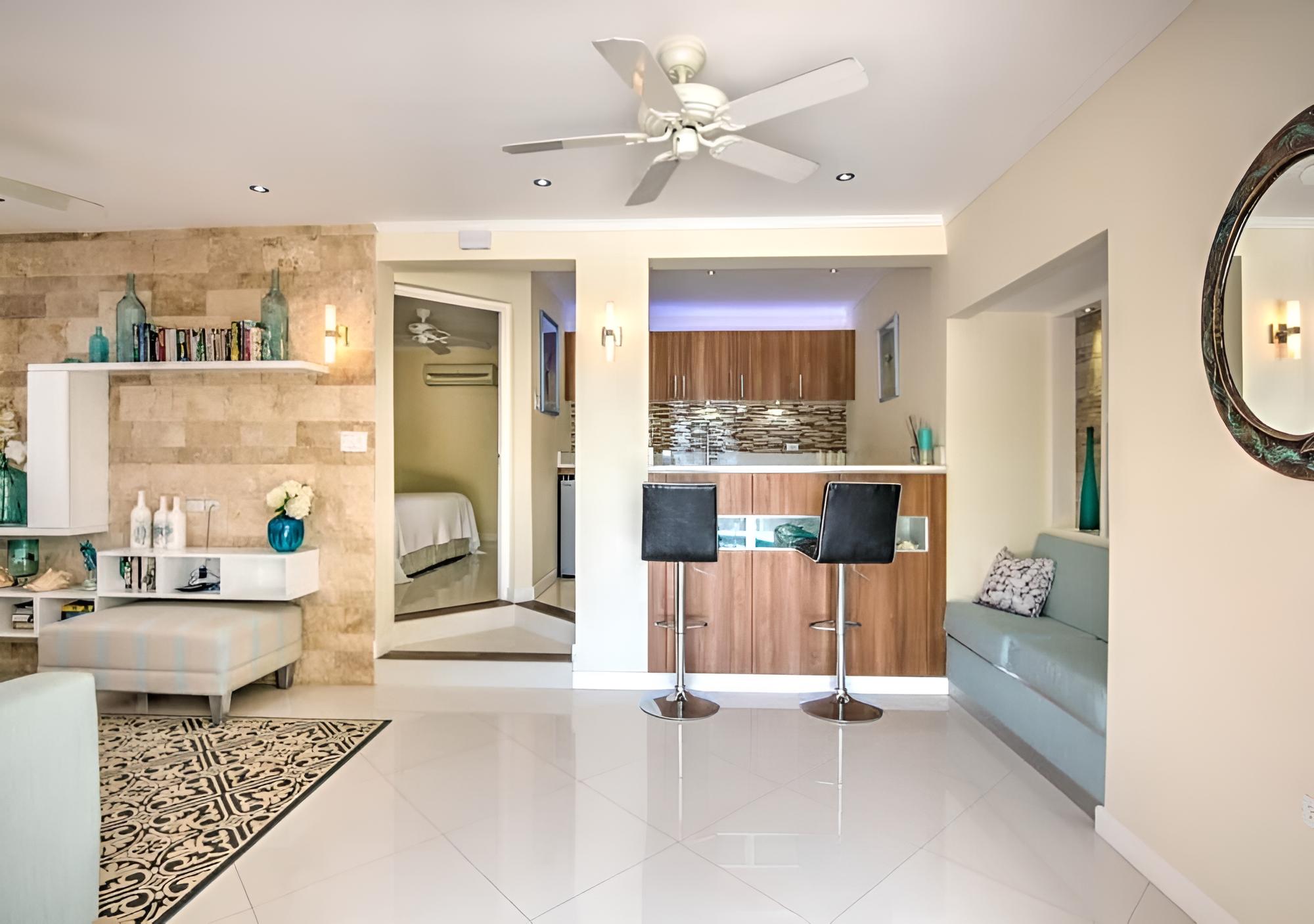 Weston House by MC