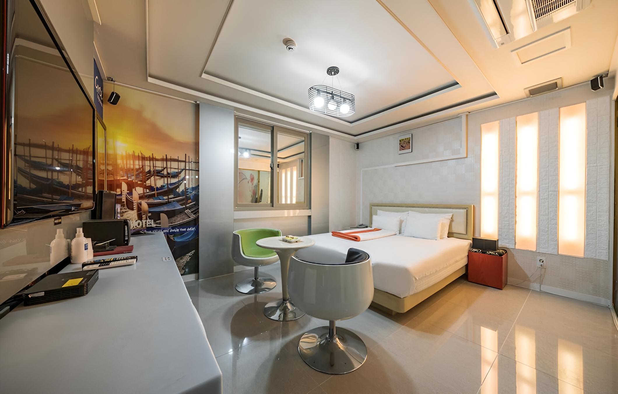 Sacheon BEE Self Check-in Motel