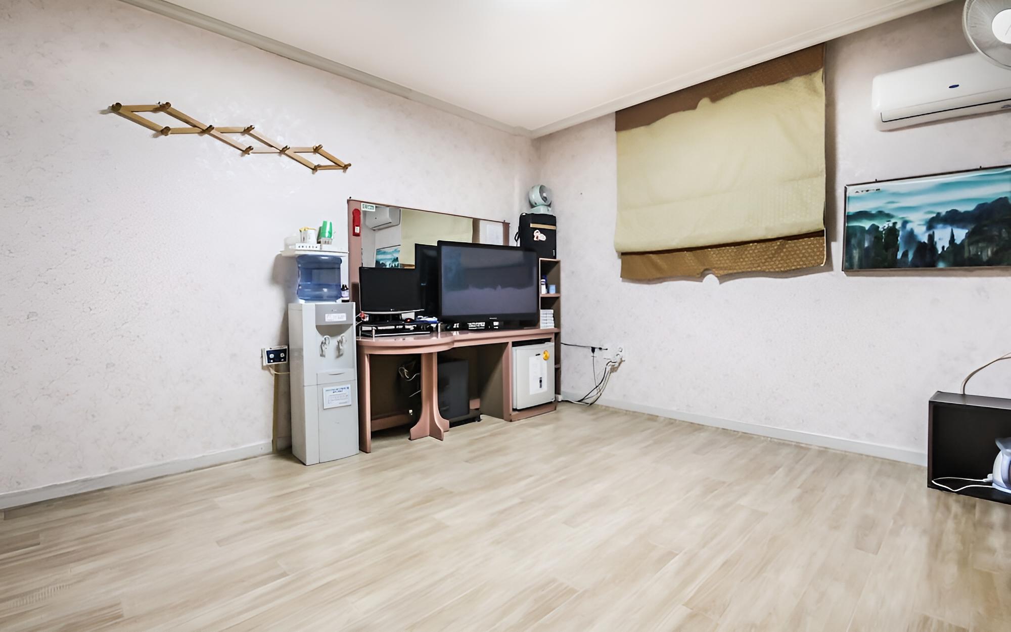 Imsil Okjeongho Motel