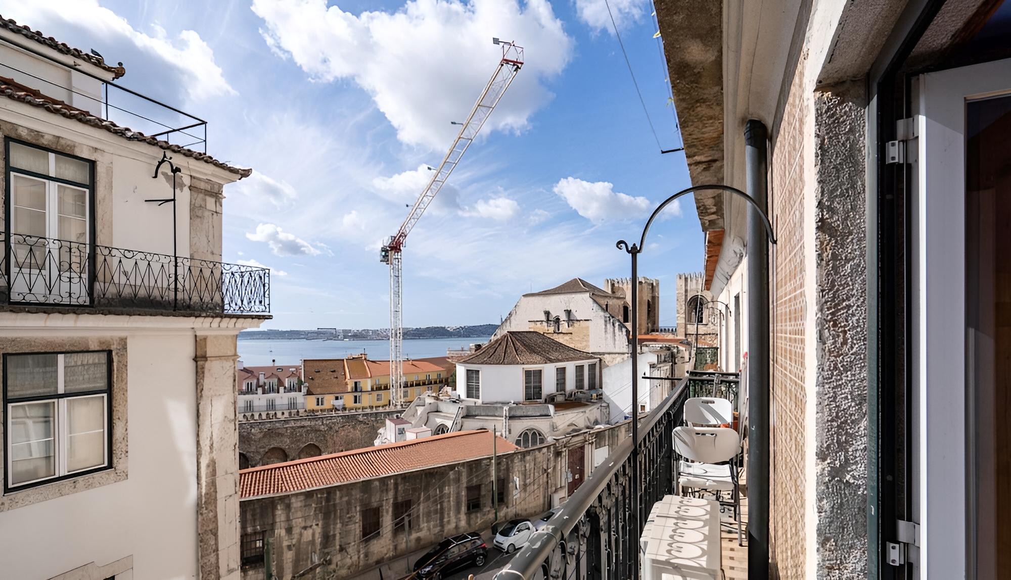 Akicity Alfama Classic