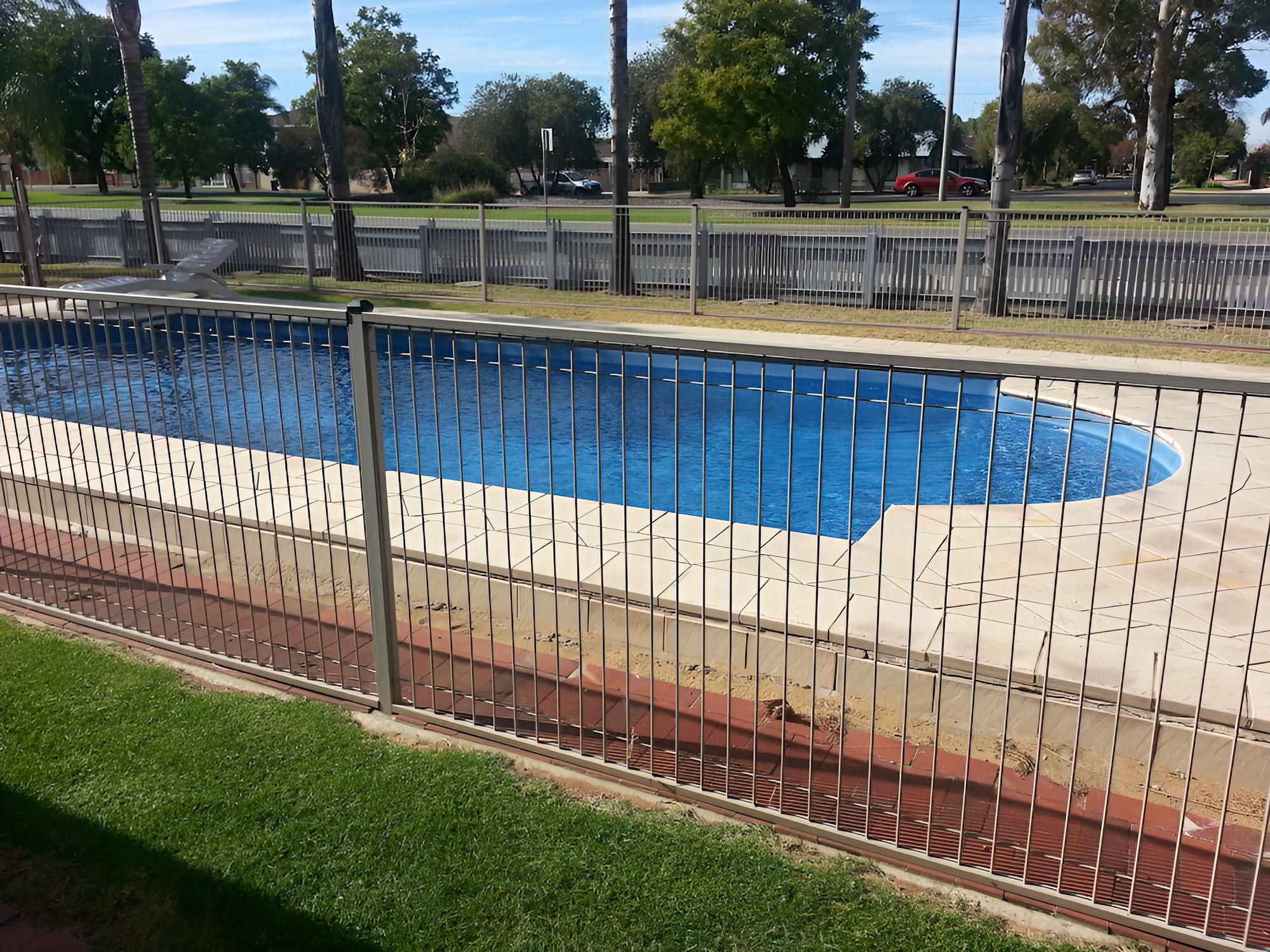 Sunraysia Motel & Holiday Apartments