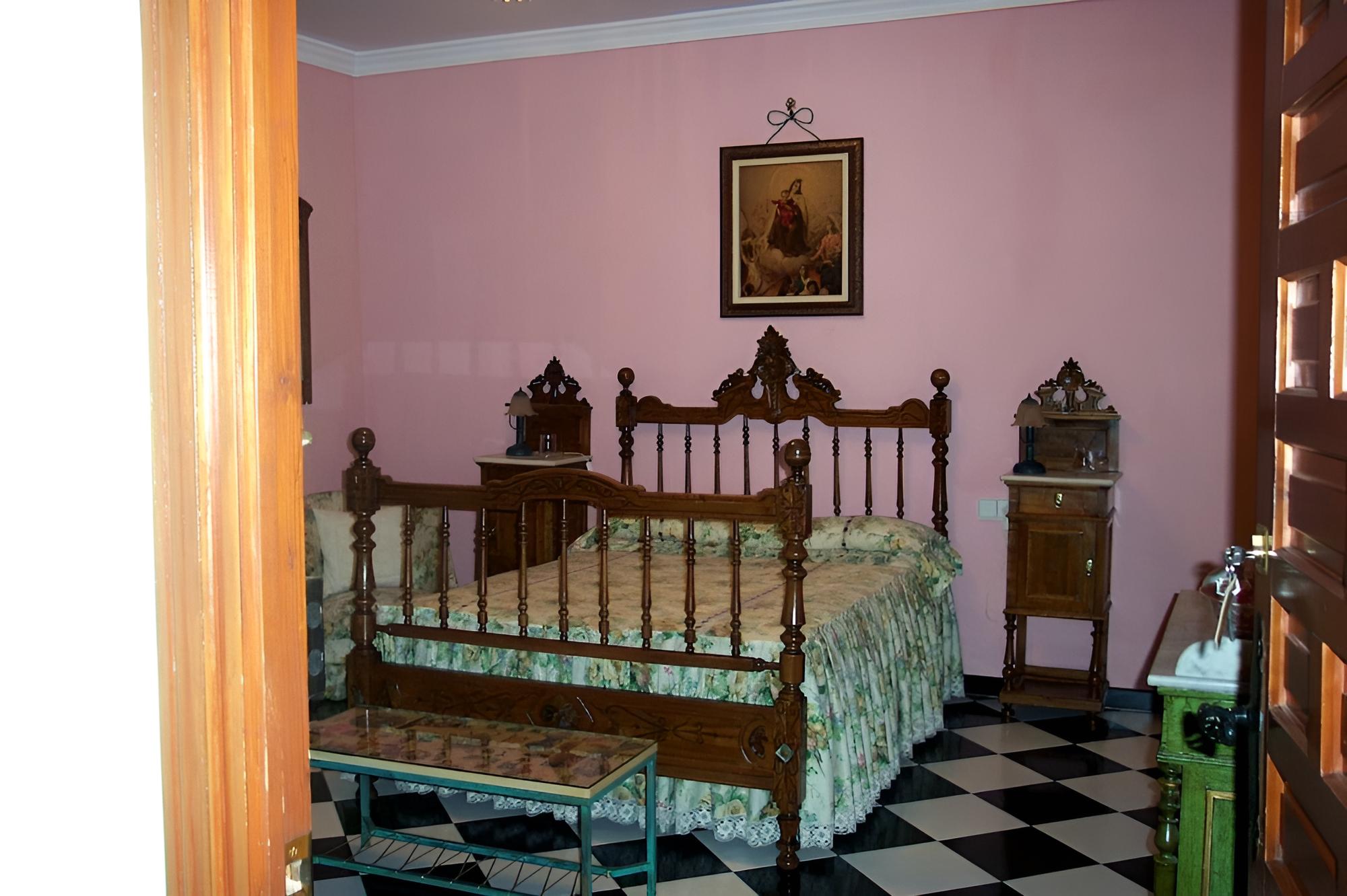 Pensión Hostal La Casa view 3