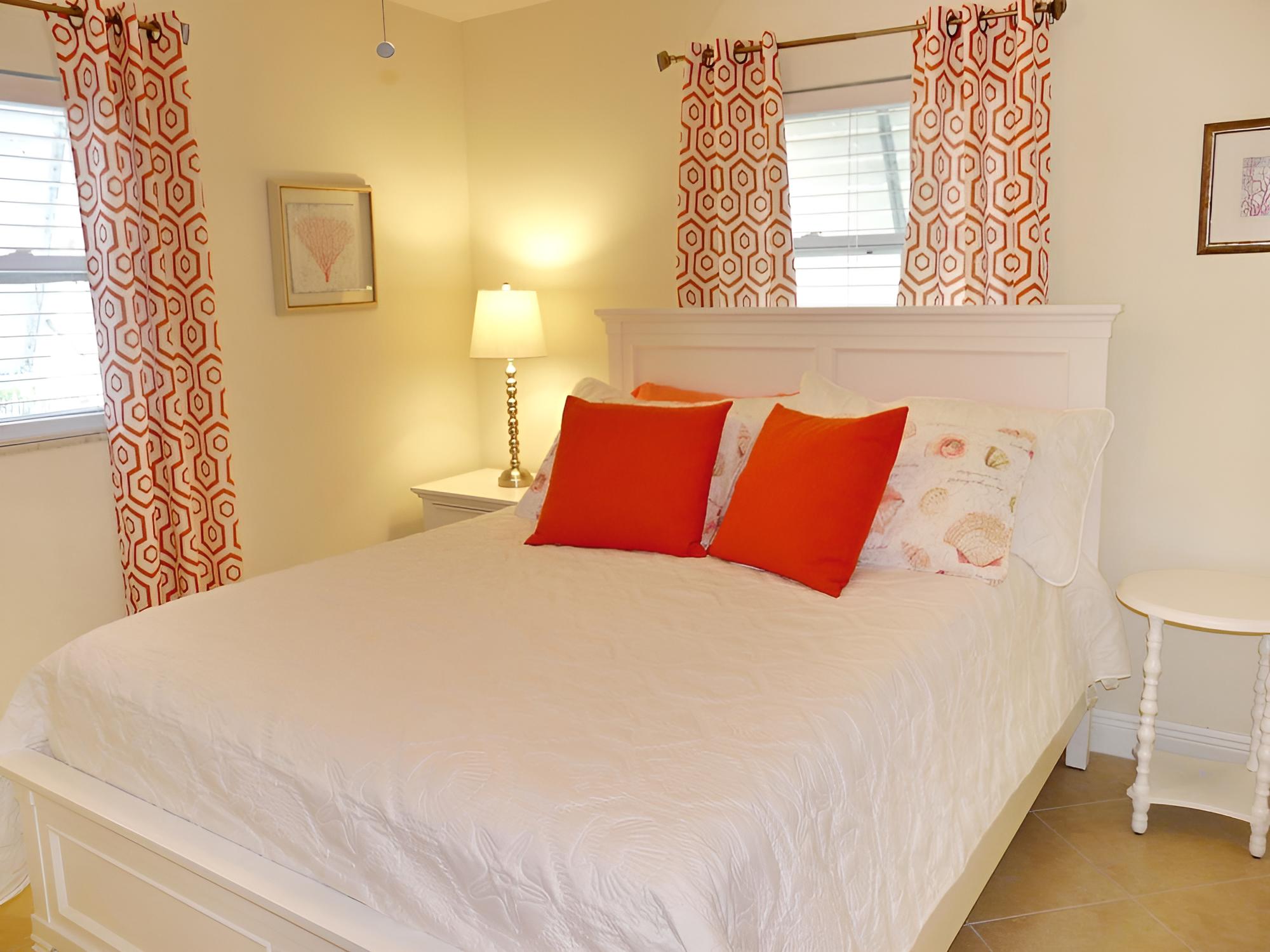 978 Spruce Avenue view 3