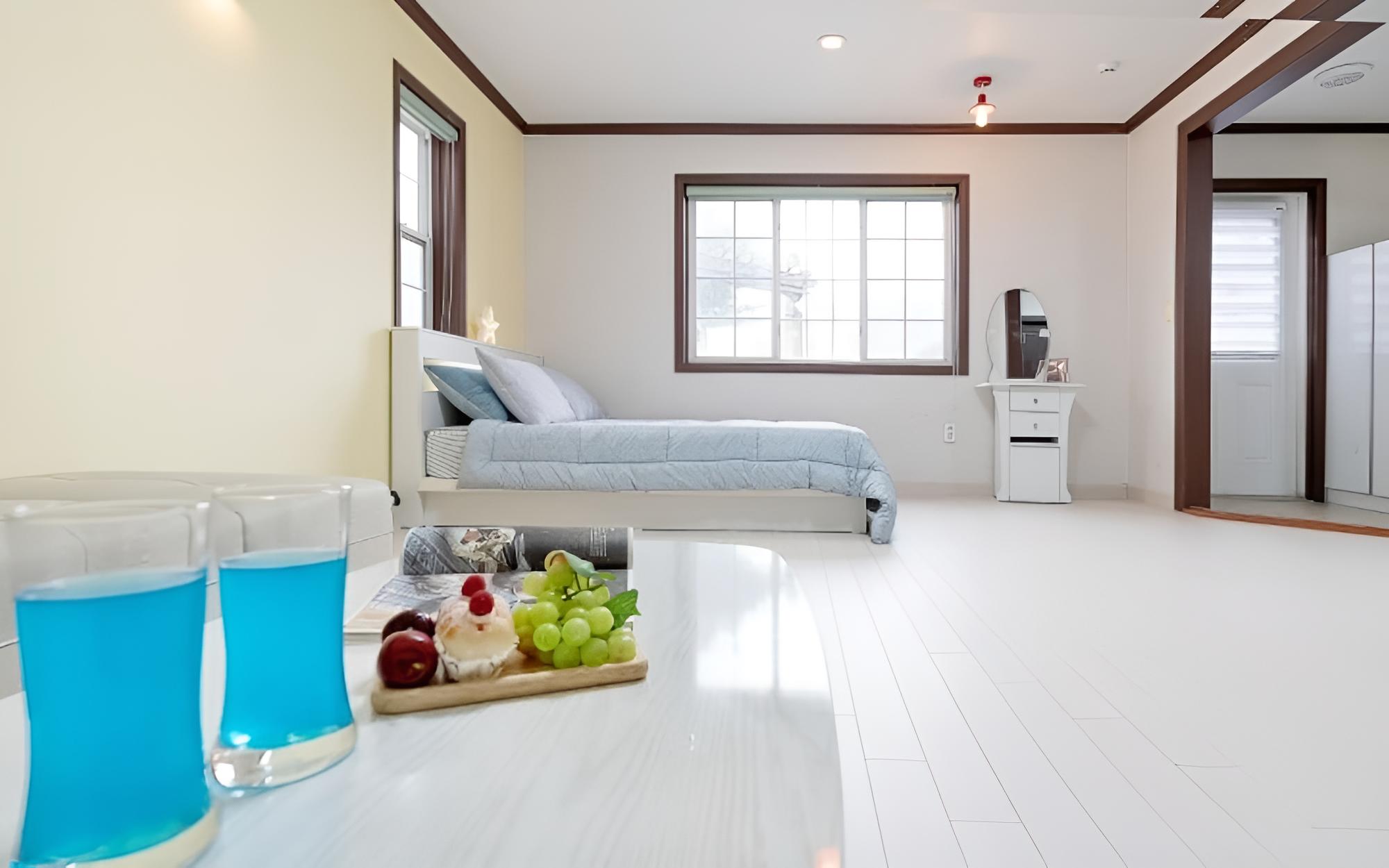 Taean Oull Bed and Breakfast