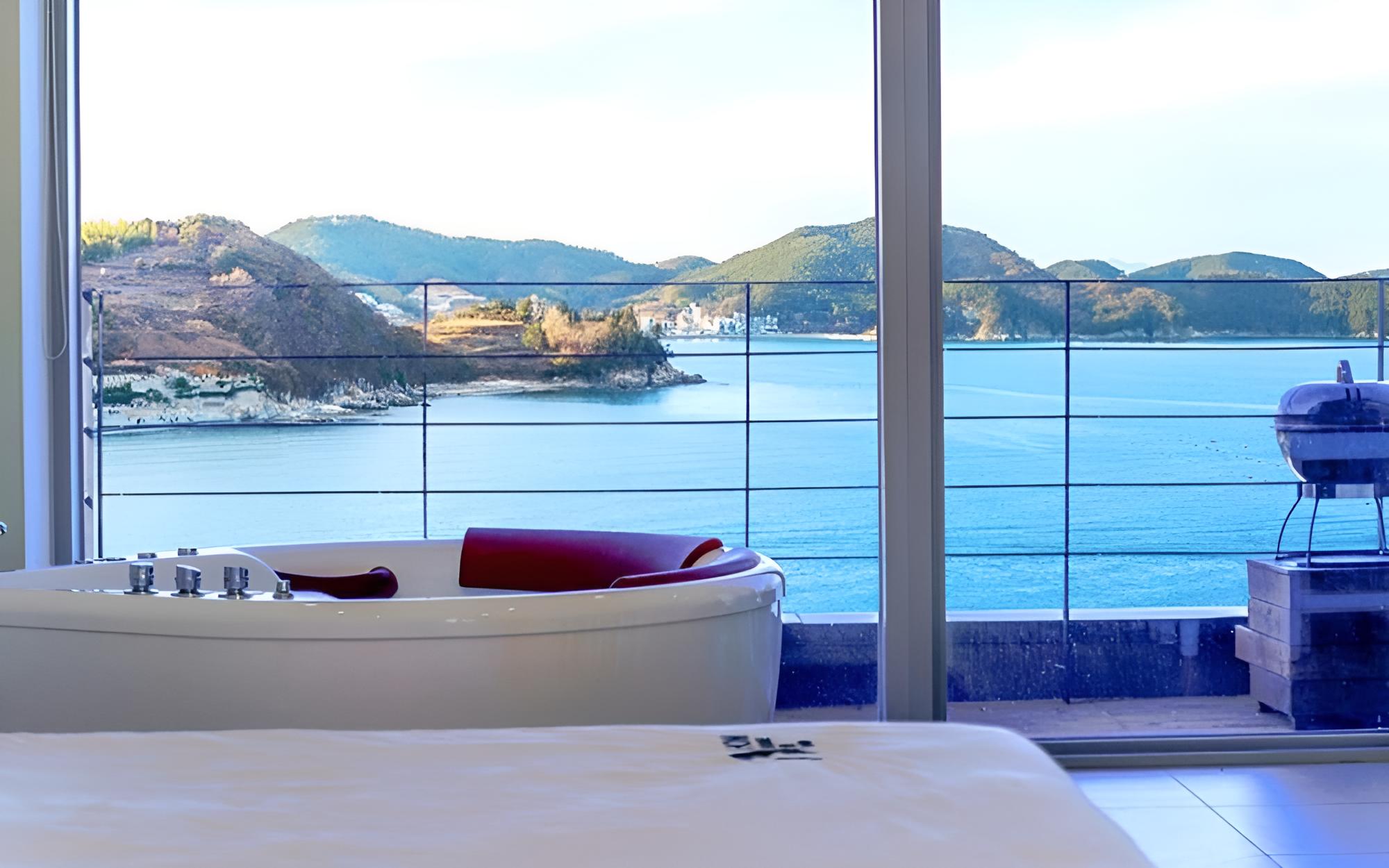 Geoje Island House Pension