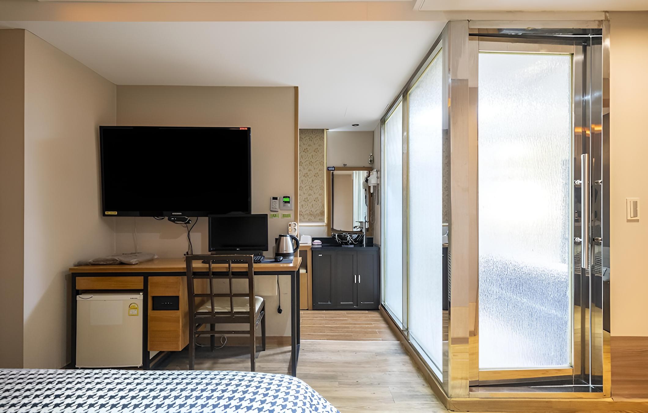 Gildong Argo Hotel