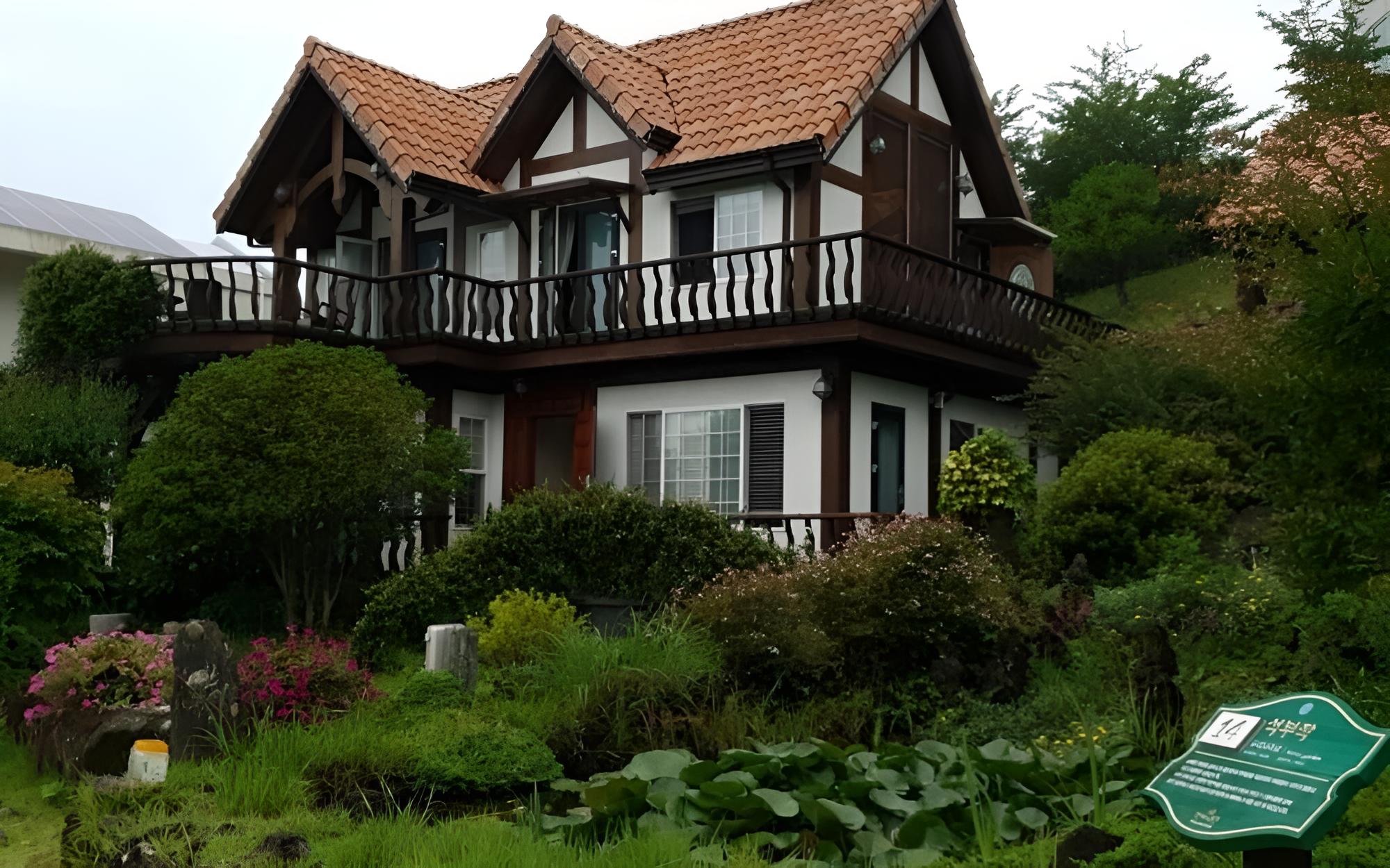 Photo 18