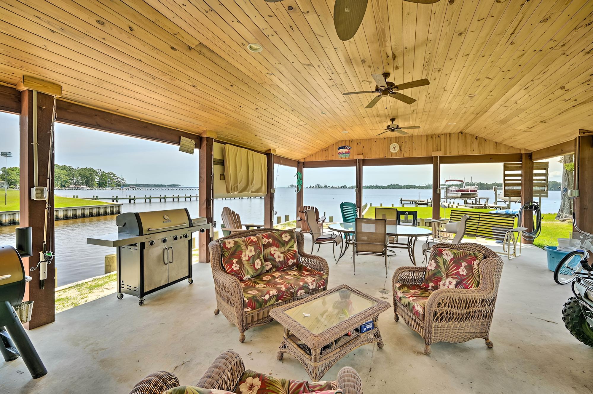 Prized Riverfront Condo w/ Fishing On-site!