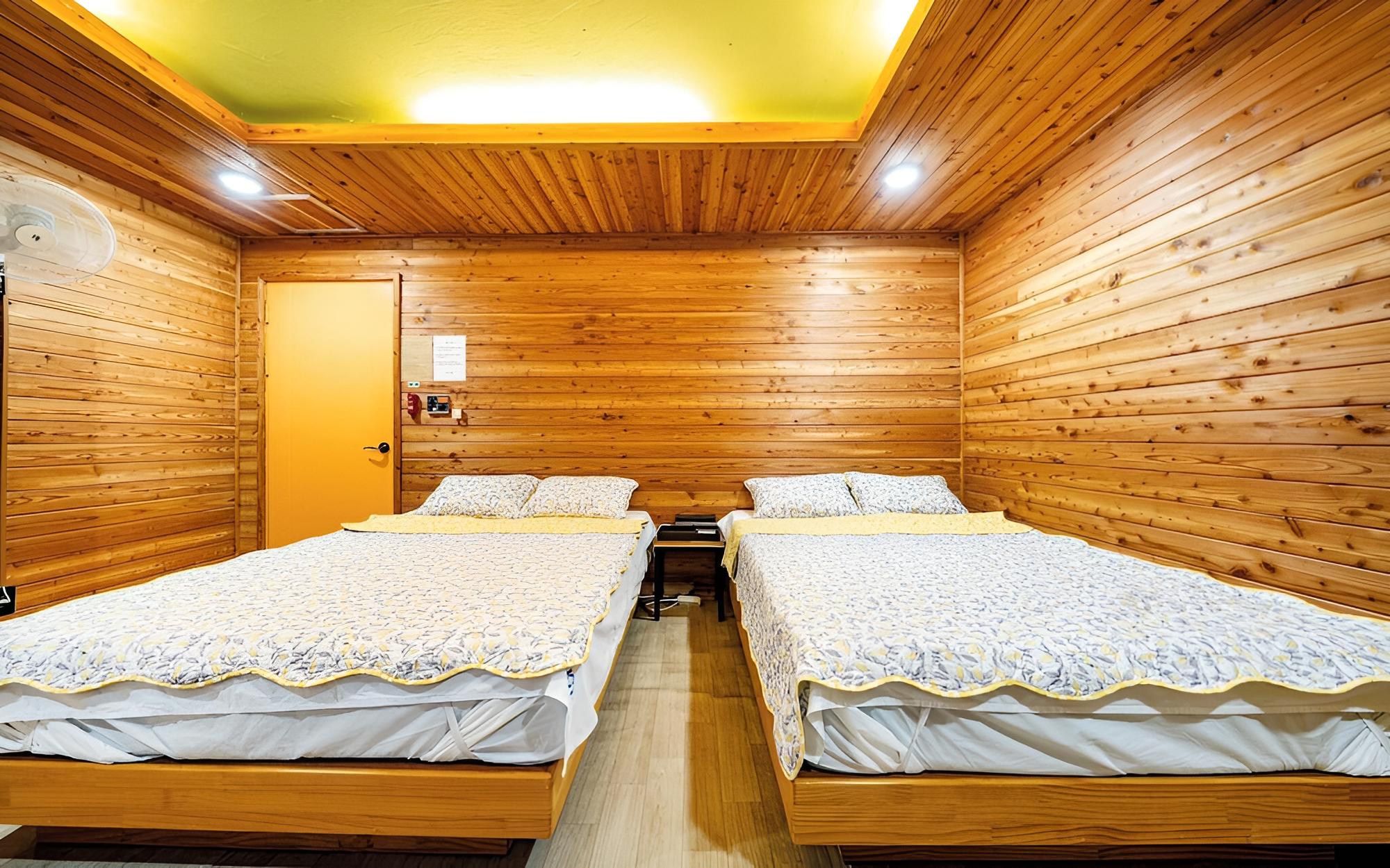 Cheongpyeong Pine Hotel view 4