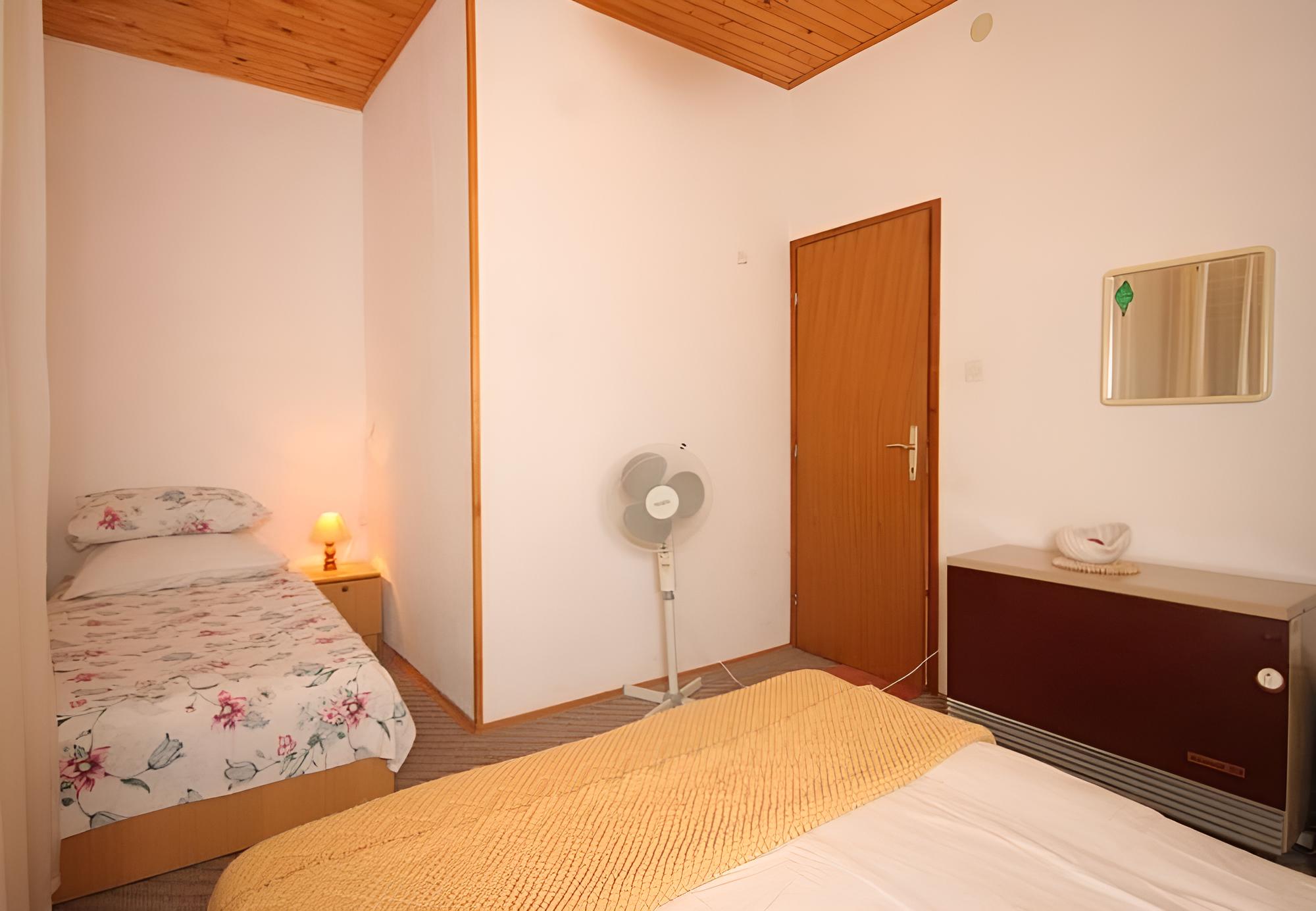 Tonci - 30 m From Beach - A1 Doli