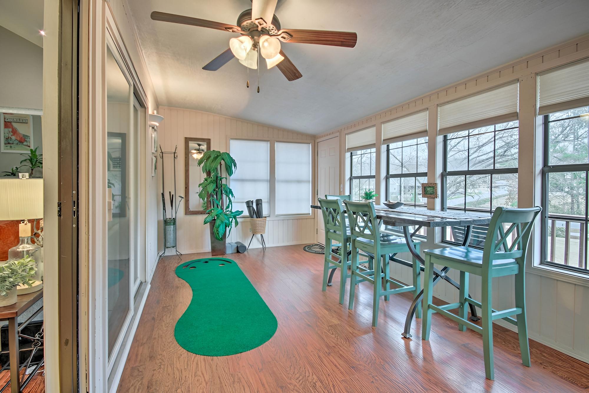 Vibrant Townhome on Golf Course & Bike Trails