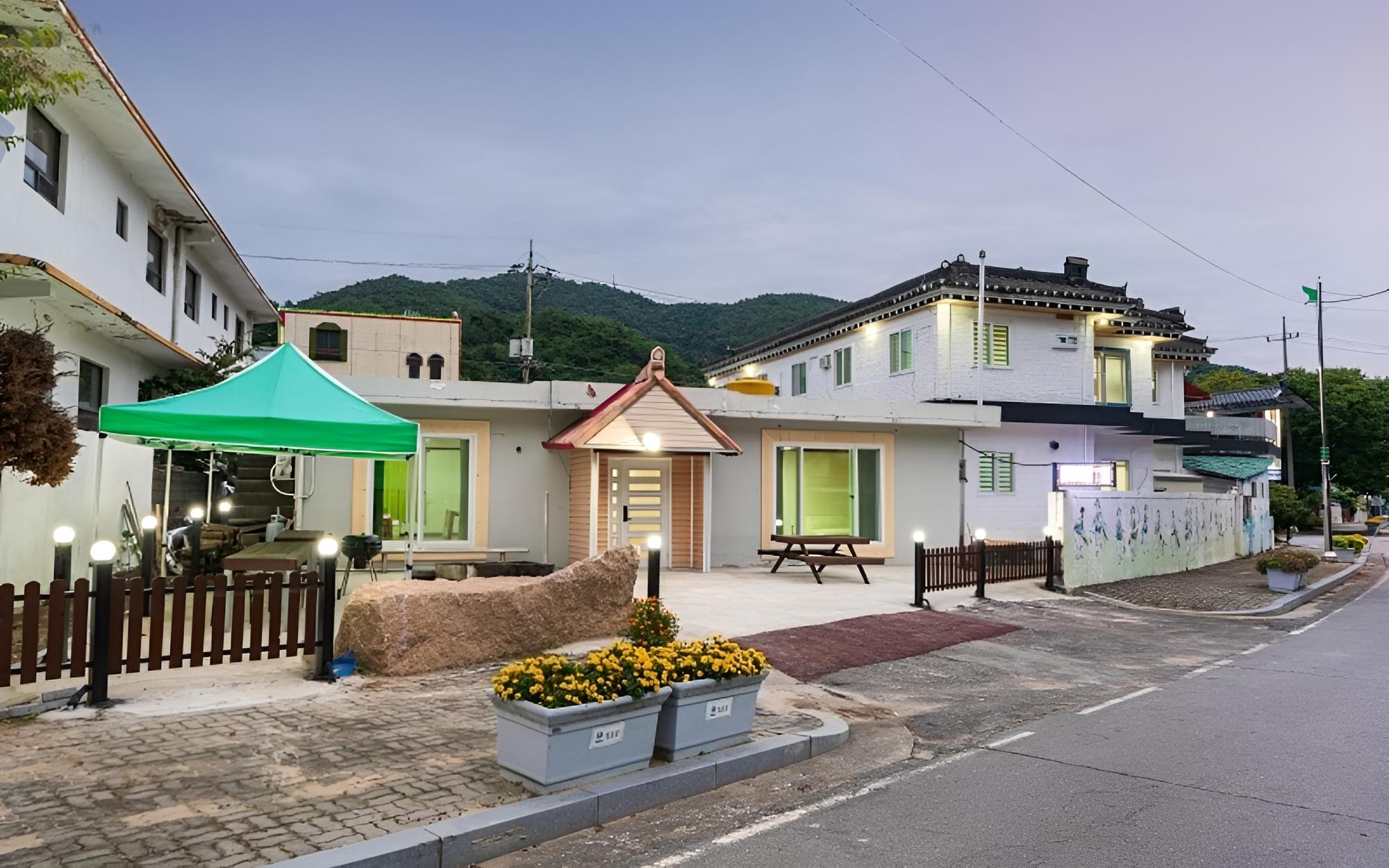 Boeun Songnisan OK Pension
