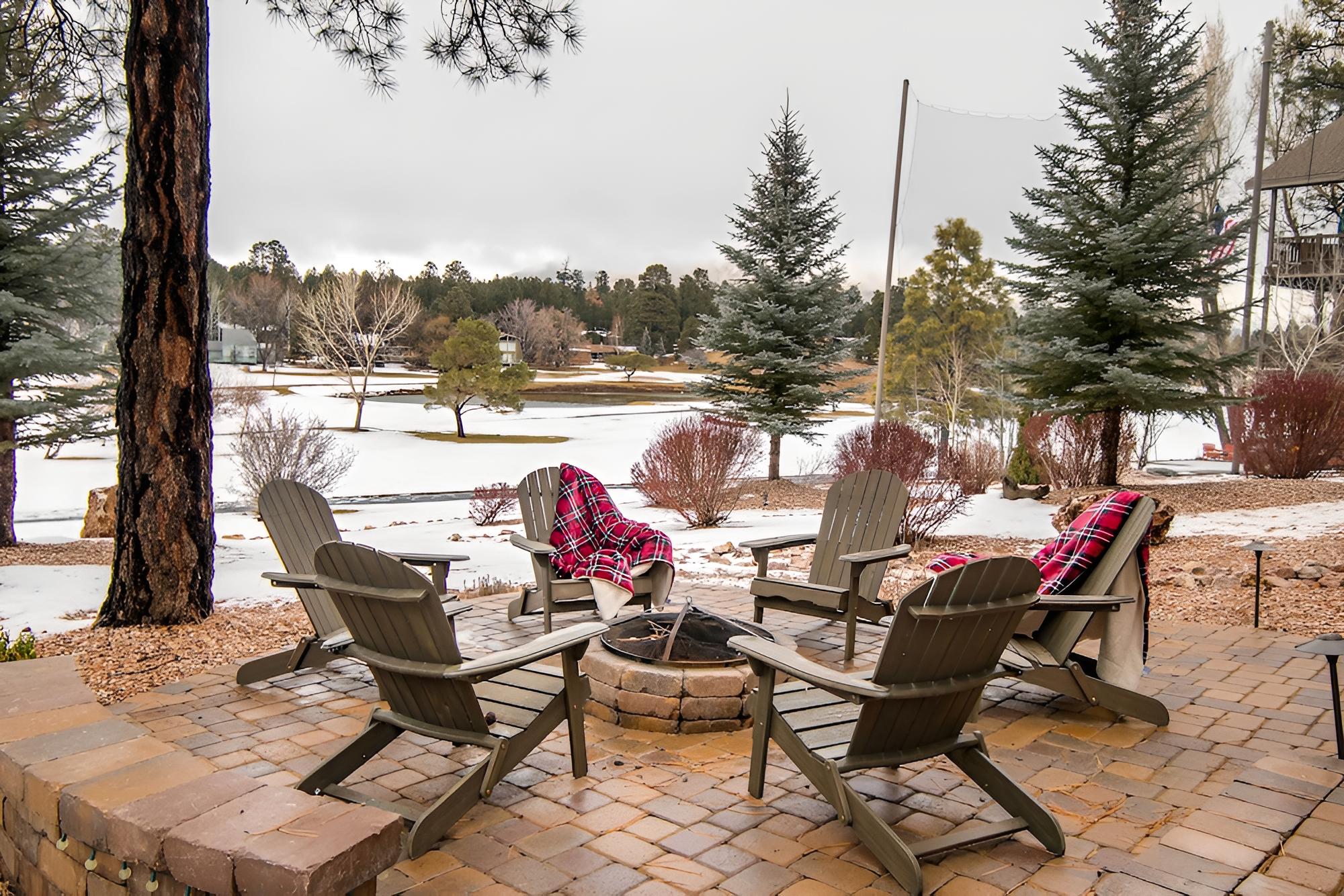 Cabin w/ Mtn View & Hot Tub by Continental Golf!
