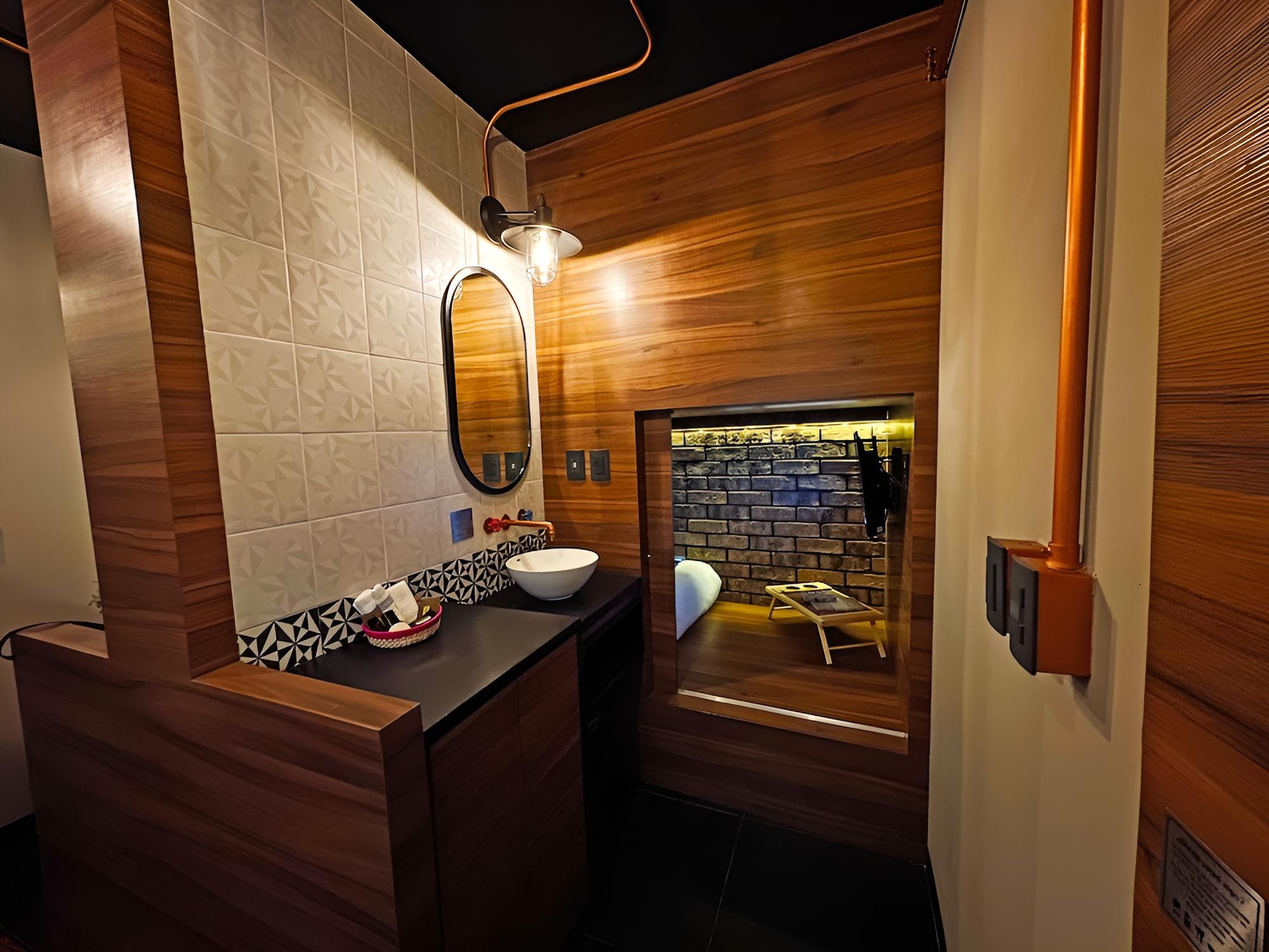 Cadillac Cocoon Beds photo 4