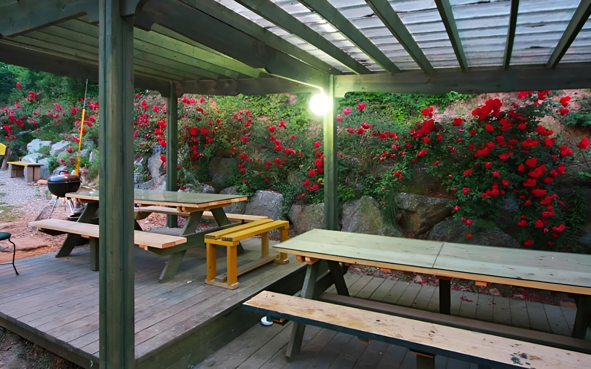 Taean Secret Garden Pension