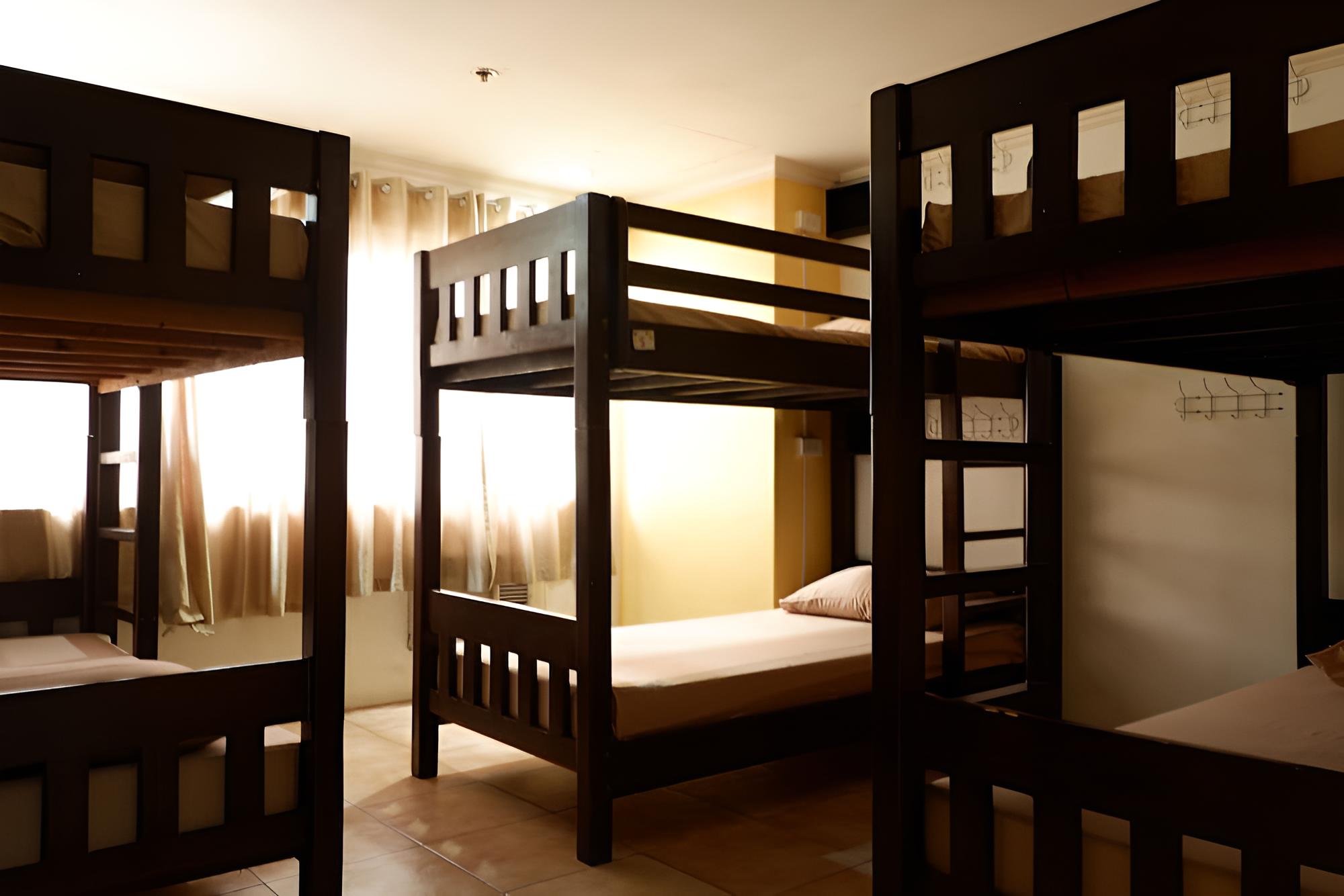 The Fort Budget Hotel - Bonifacio Global City - Hostel