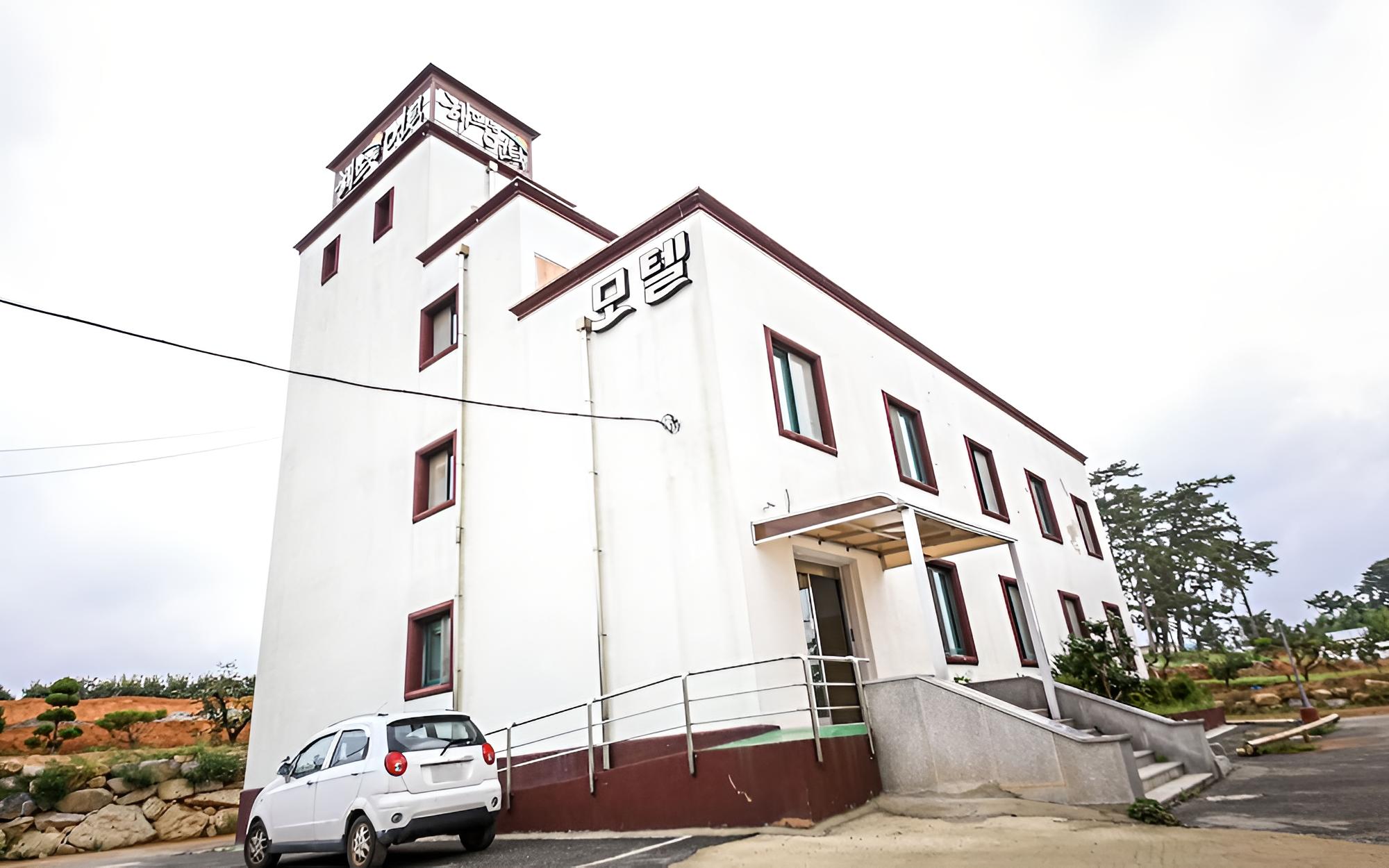 Muan Haetteuneun Eondeok view 5