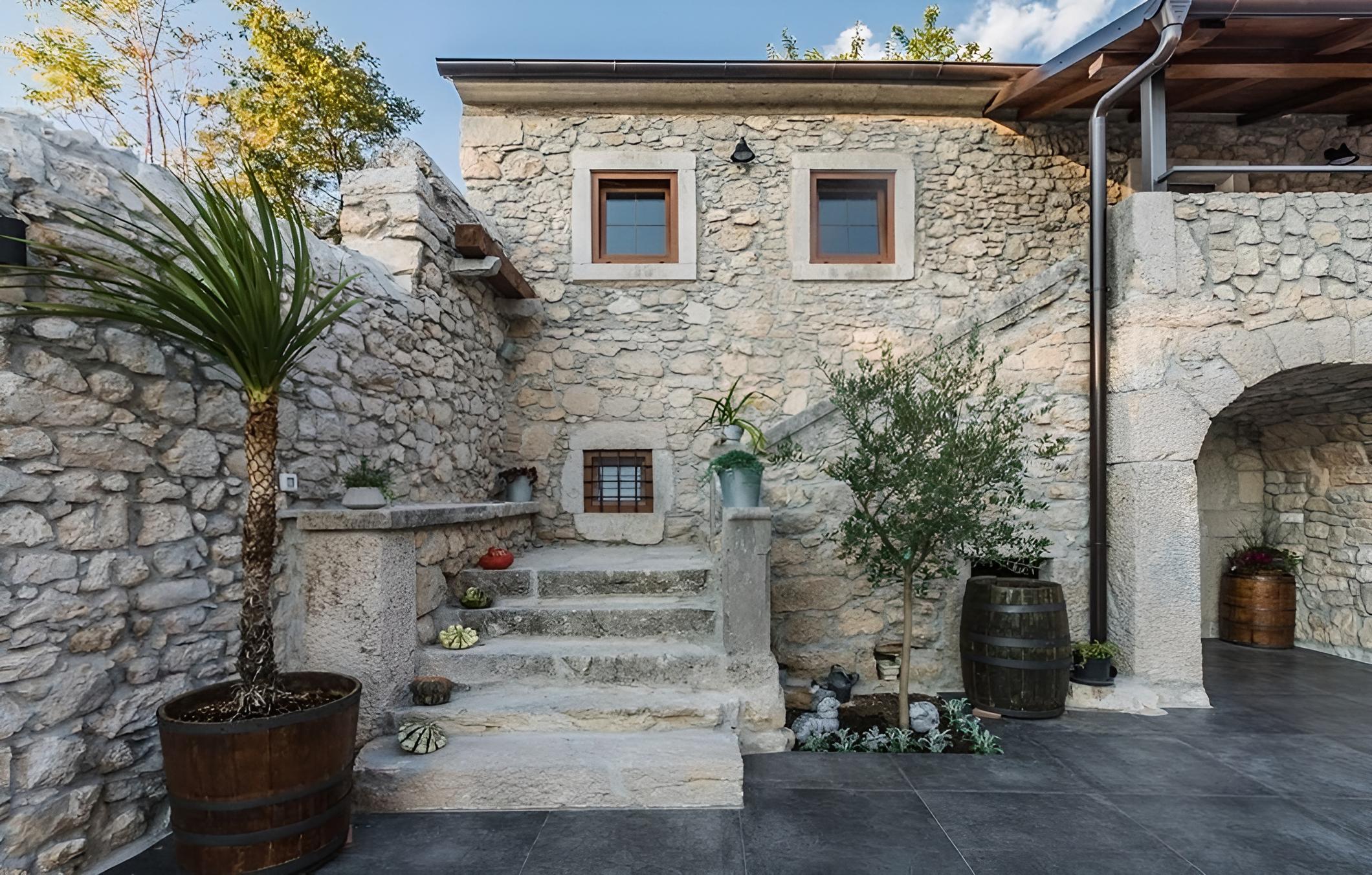 Photo 16
