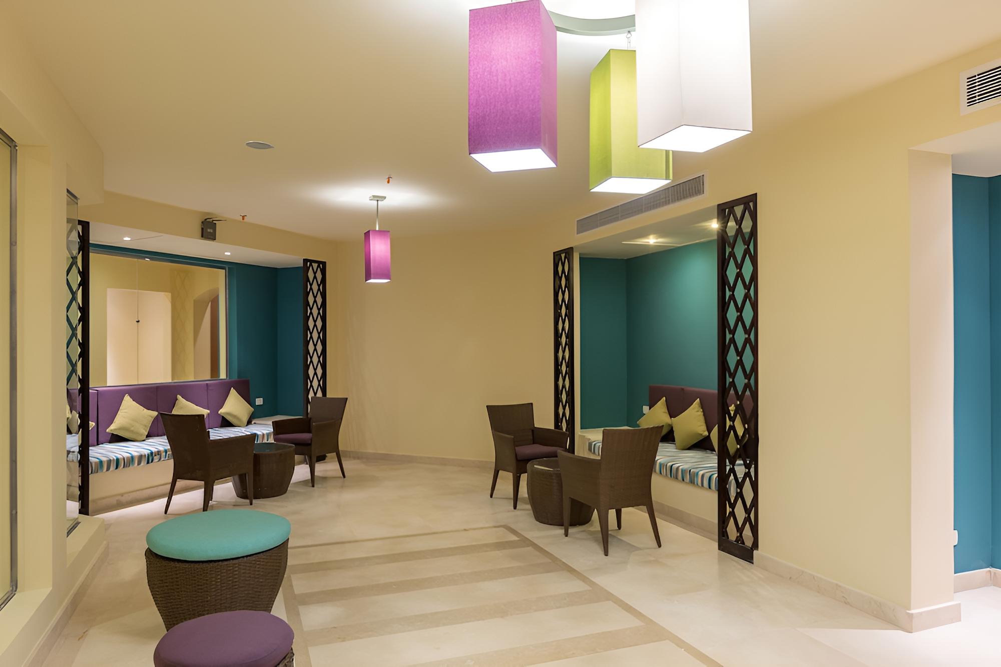 Byoum Lakeside Hotel