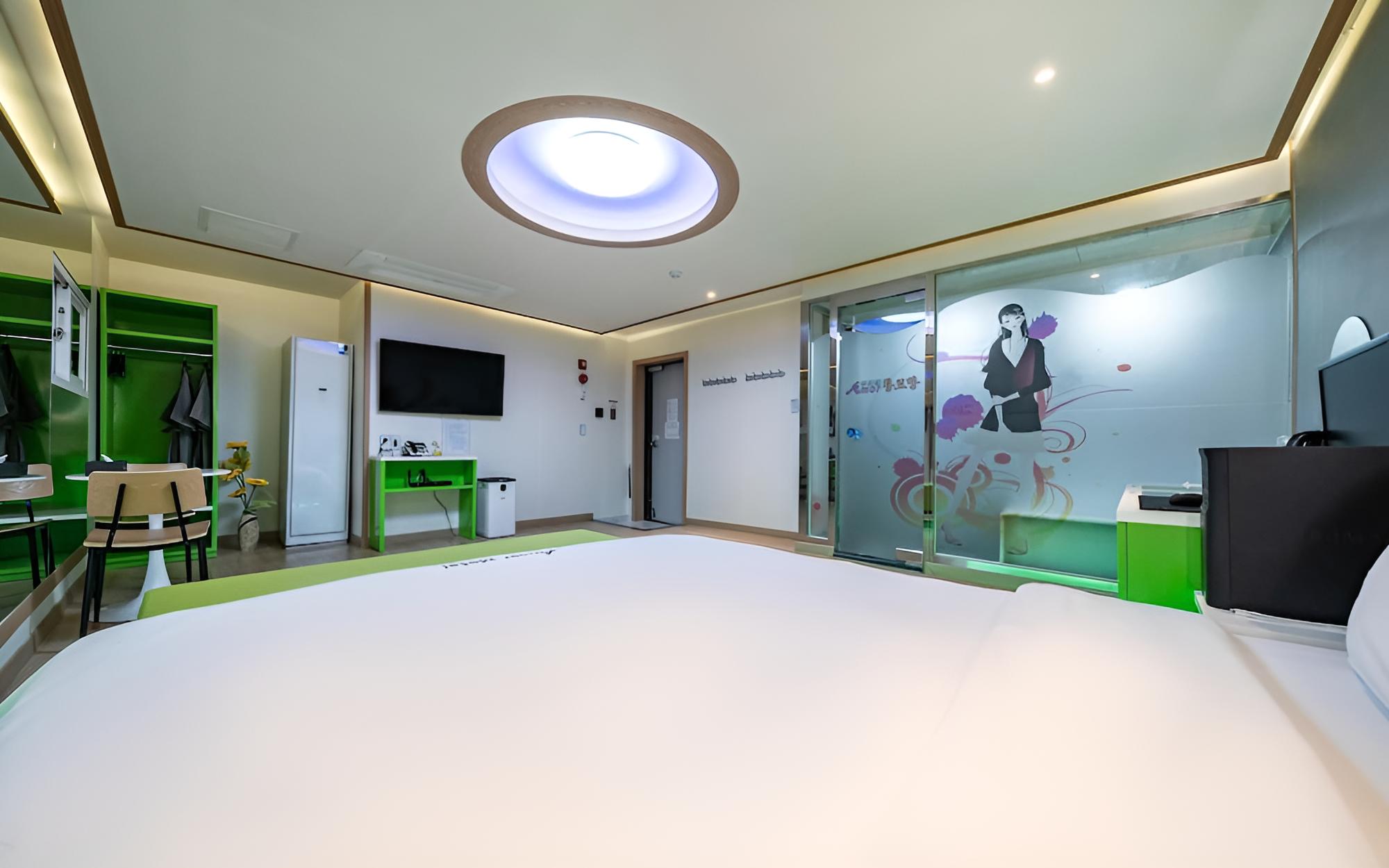 Yangyang Amor Motel view 5
