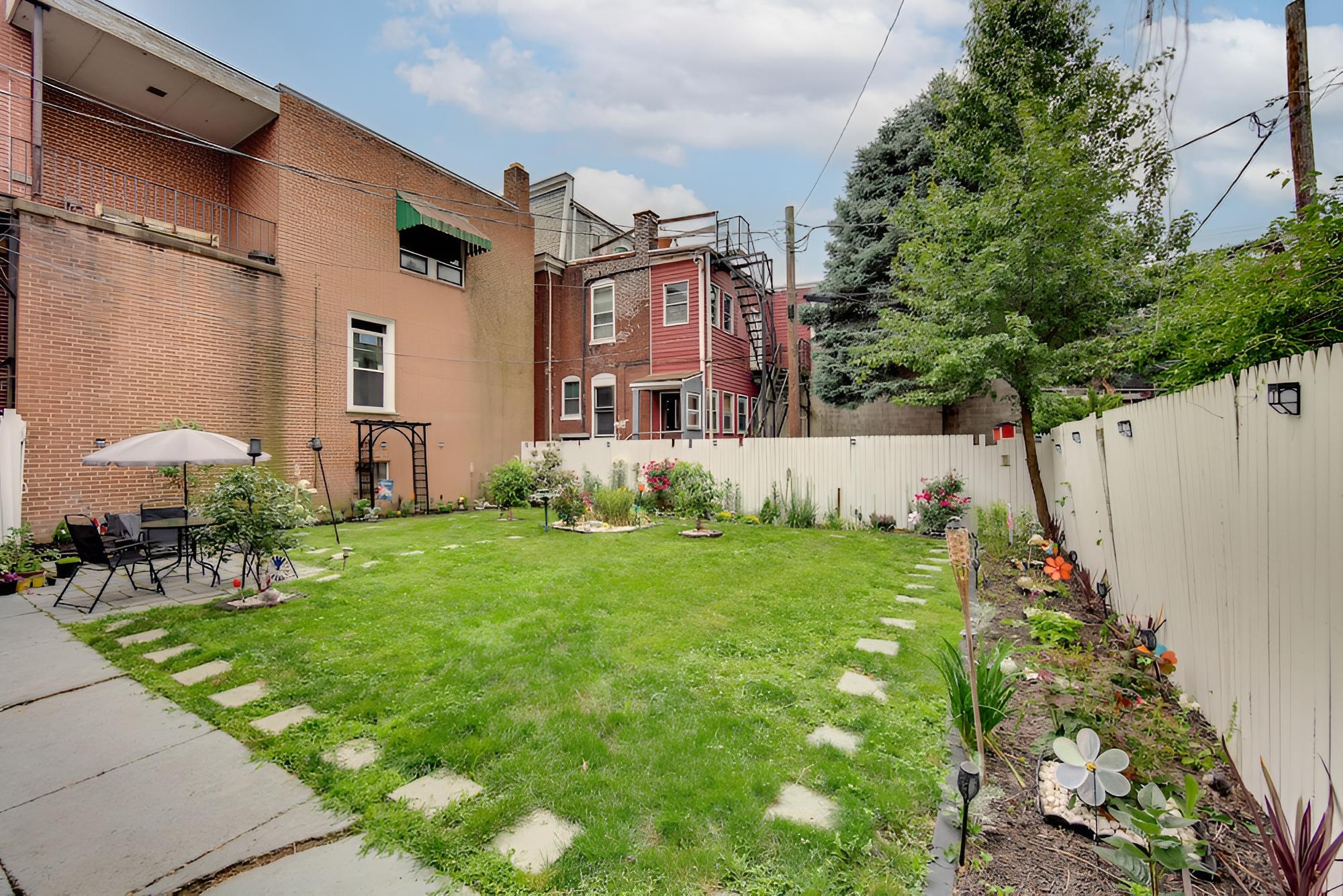 Harrisburg Hideaway w/ Yard ~ 2 Mi to Downtown