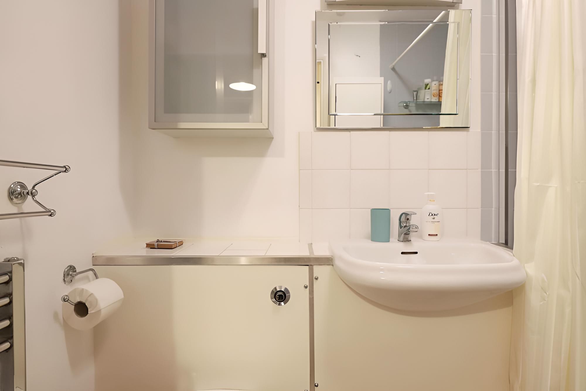 Cosy 1 Bedrooom in Fabulous Location