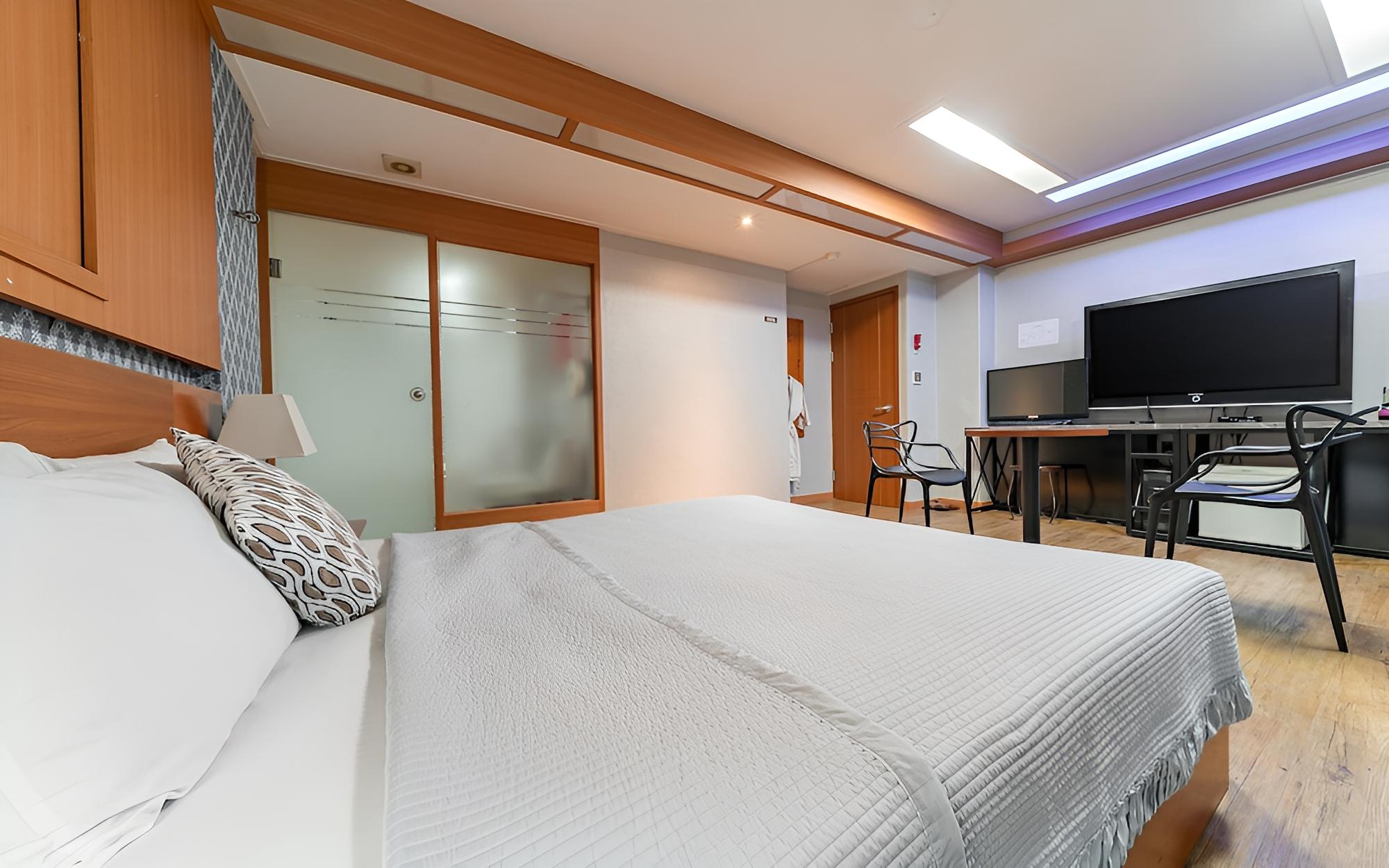 Oryu Bon Motel