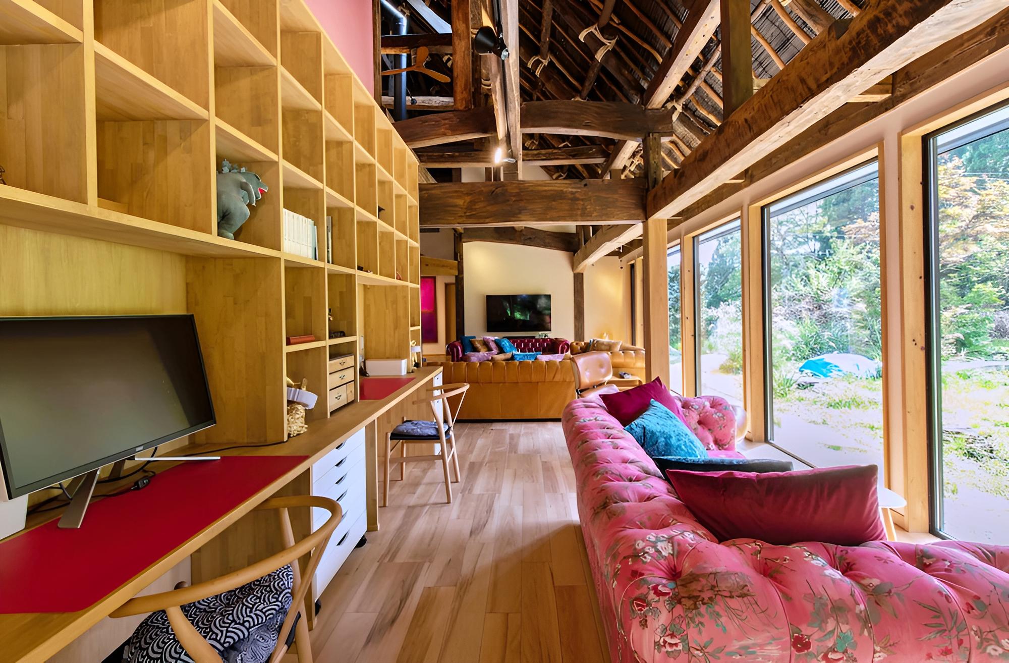 Tonbo House