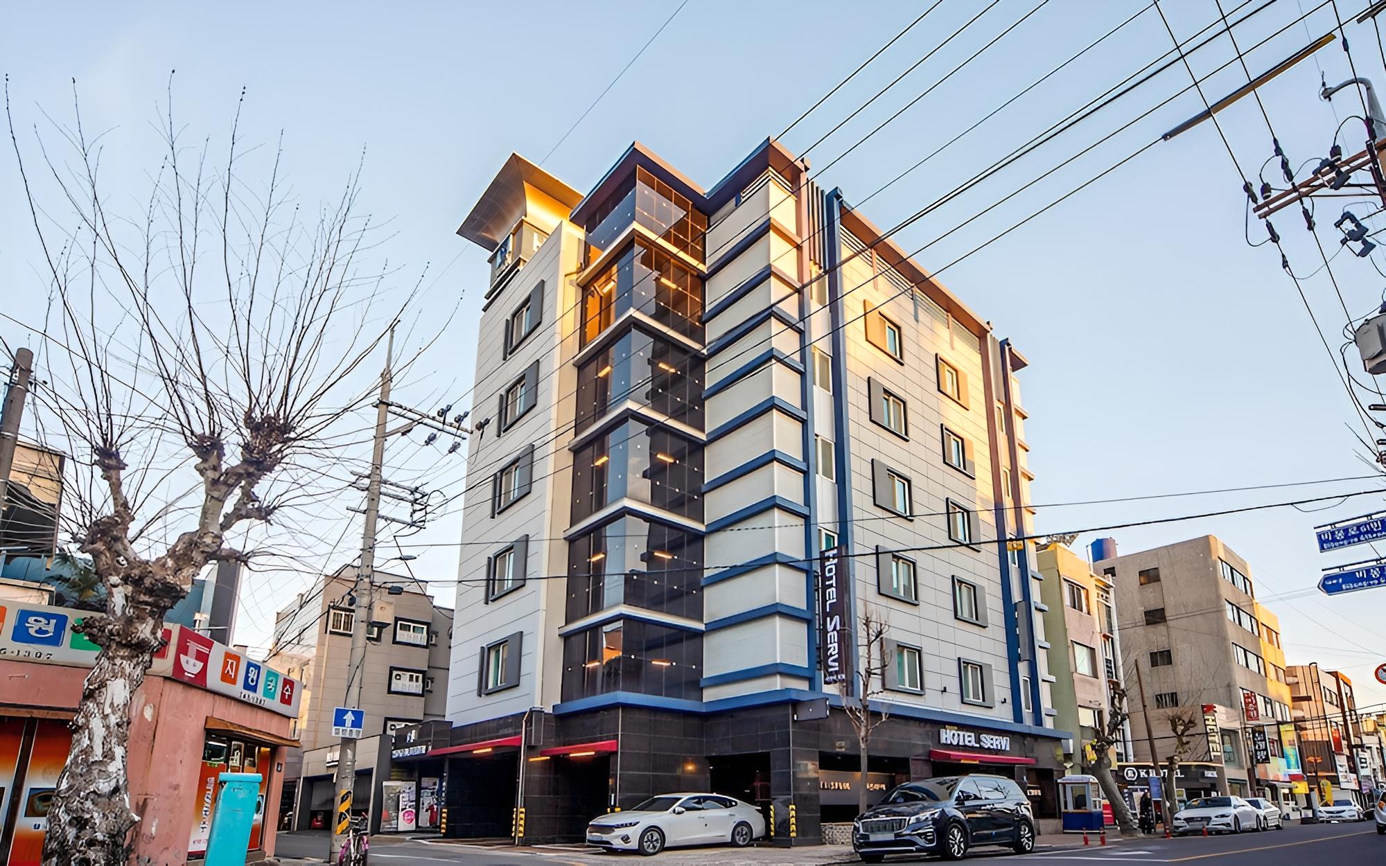 Jinju Hotel Servi