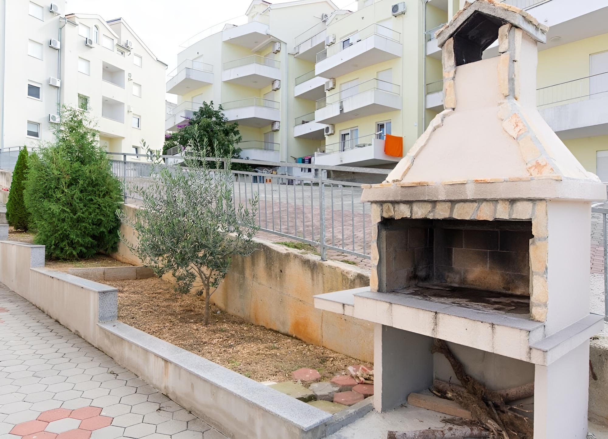 Slavica - 70 m From the Beach - Lero1