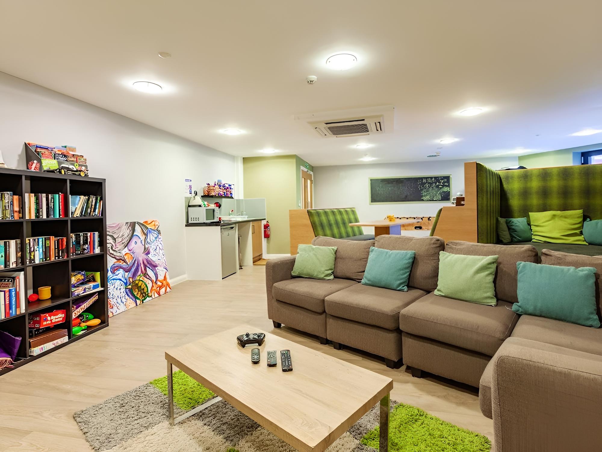 Ensuite Rooms for STUDENTS Only-BANGOR