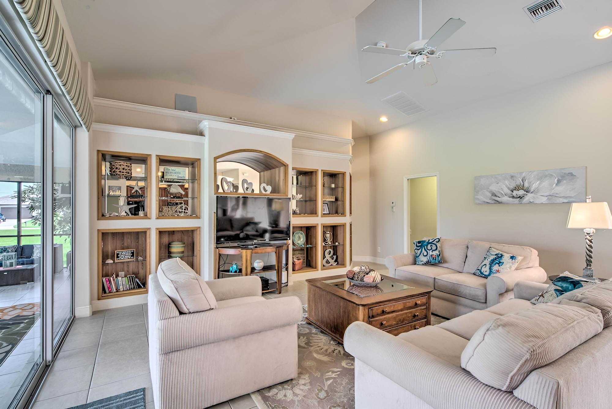 Coral Oaks Golf Club Home w/ Private Lanai!