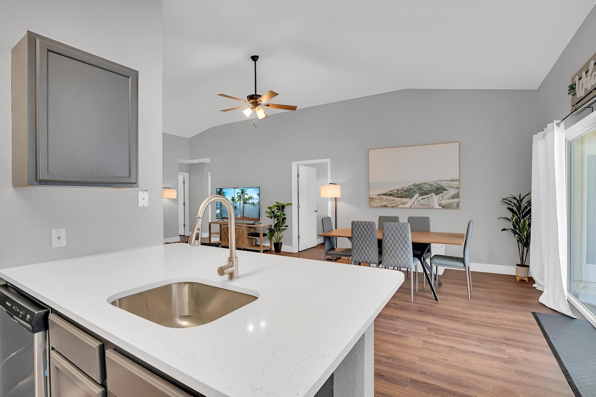 538 Reserve in Davenport