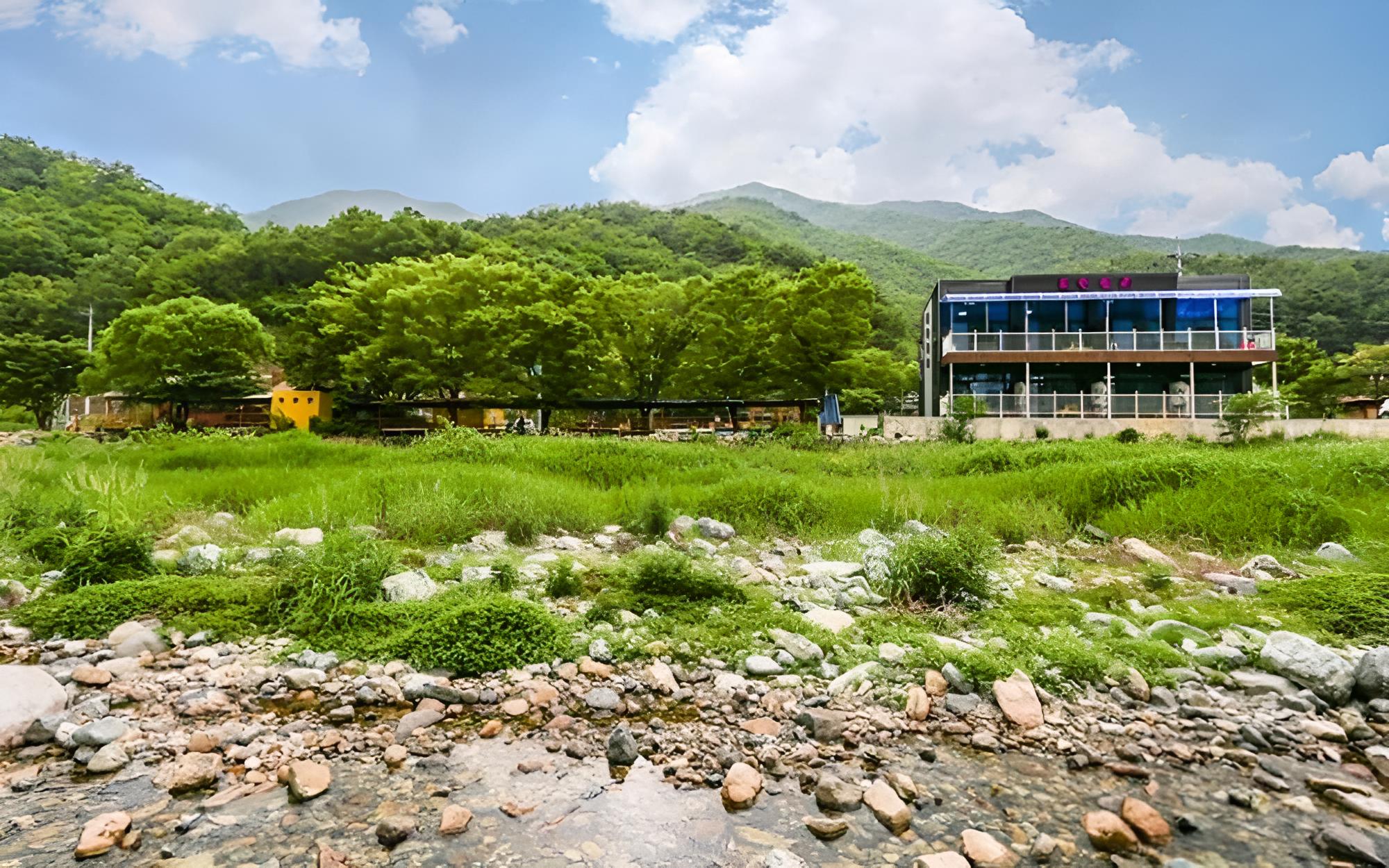 Yangsan Doyeon Valley Pension
