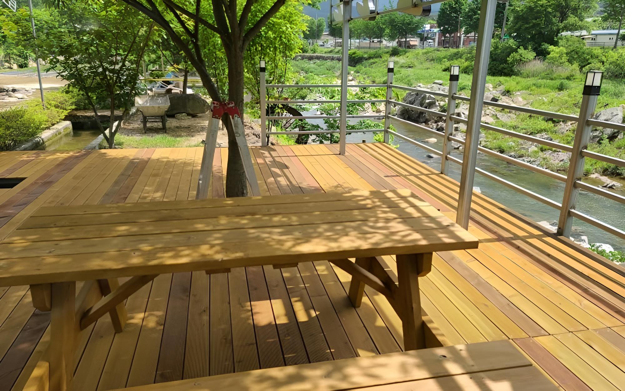 Muju Windmills and Streams Pension