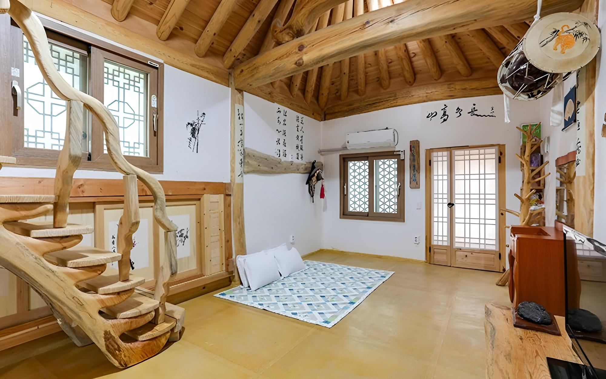 Danyang Woosanjeongsa Hanok Pension