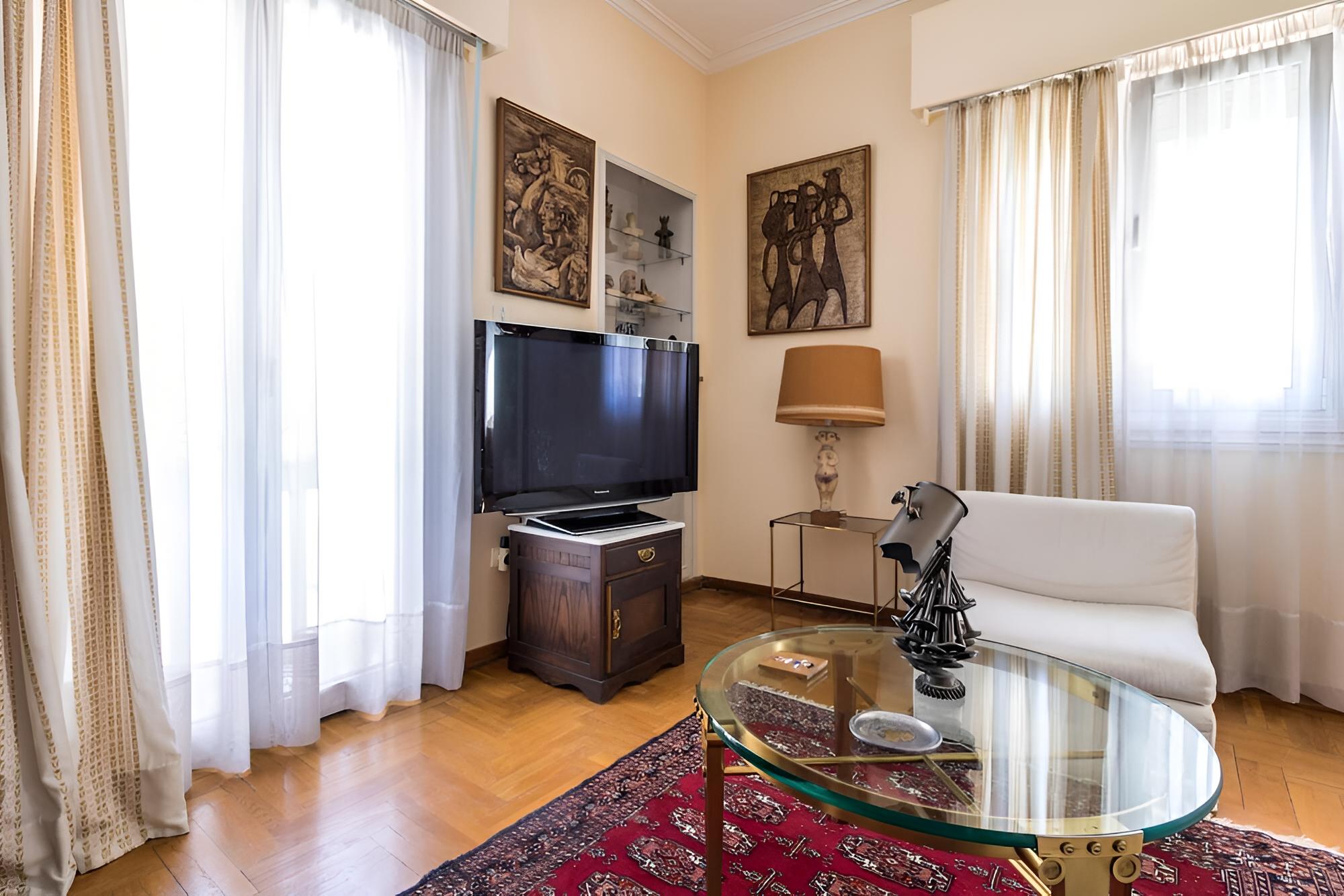 Areopagitou 31 in Athens