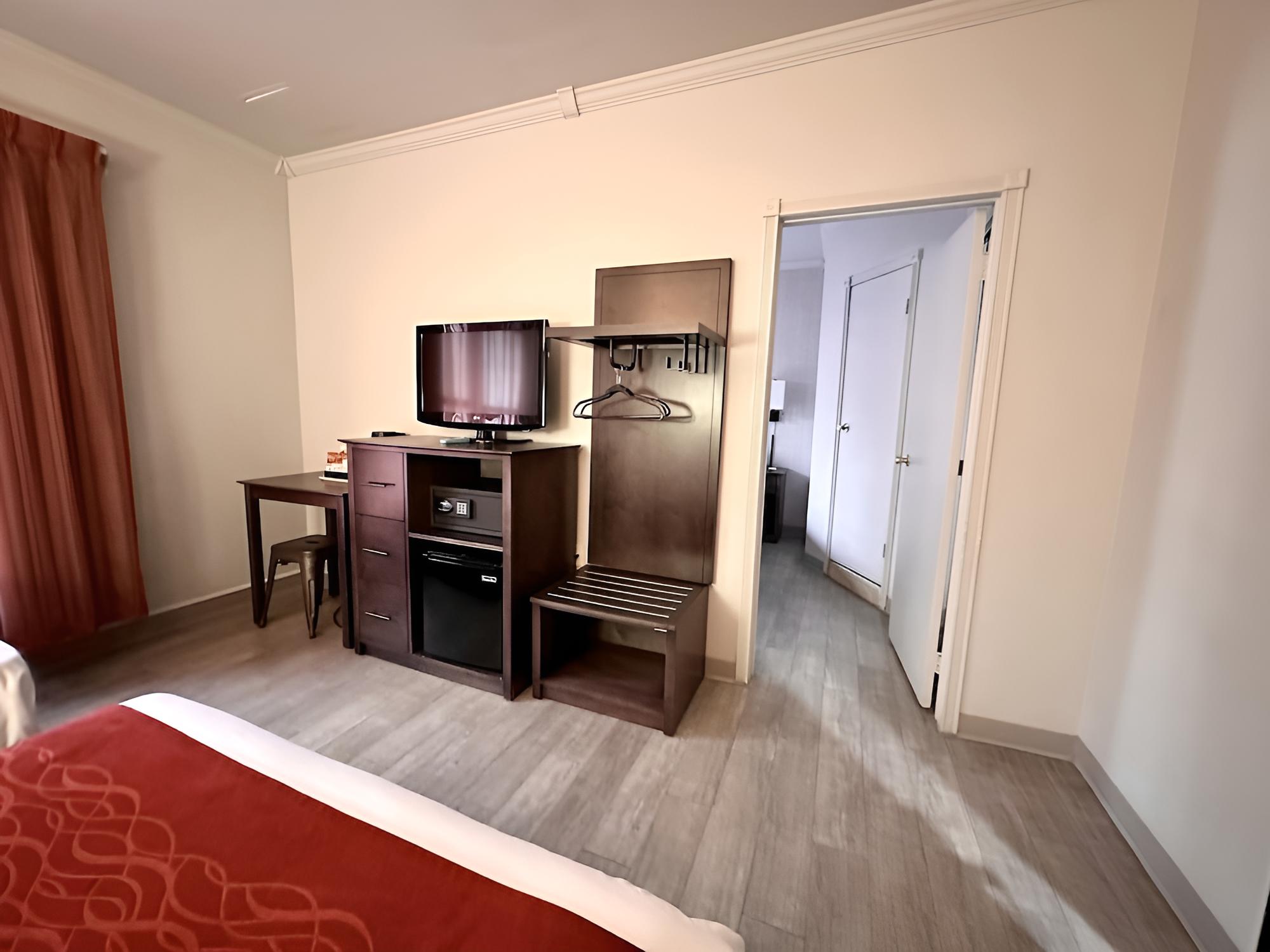 Heritage Hotel 7