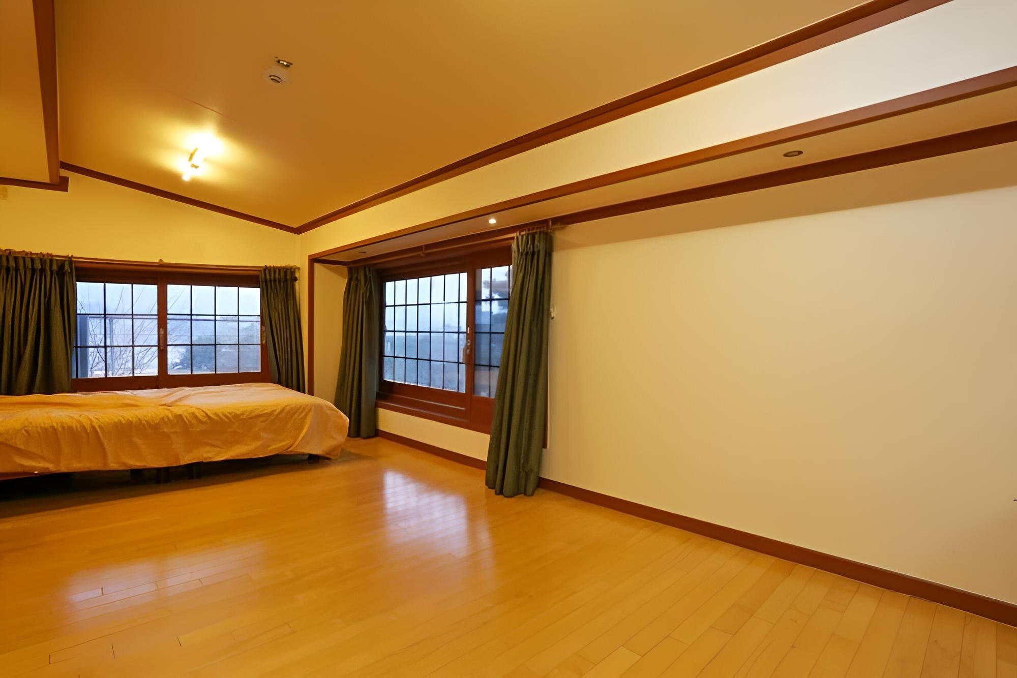 Yangpyeong Gureume Dalgadeusi Pension